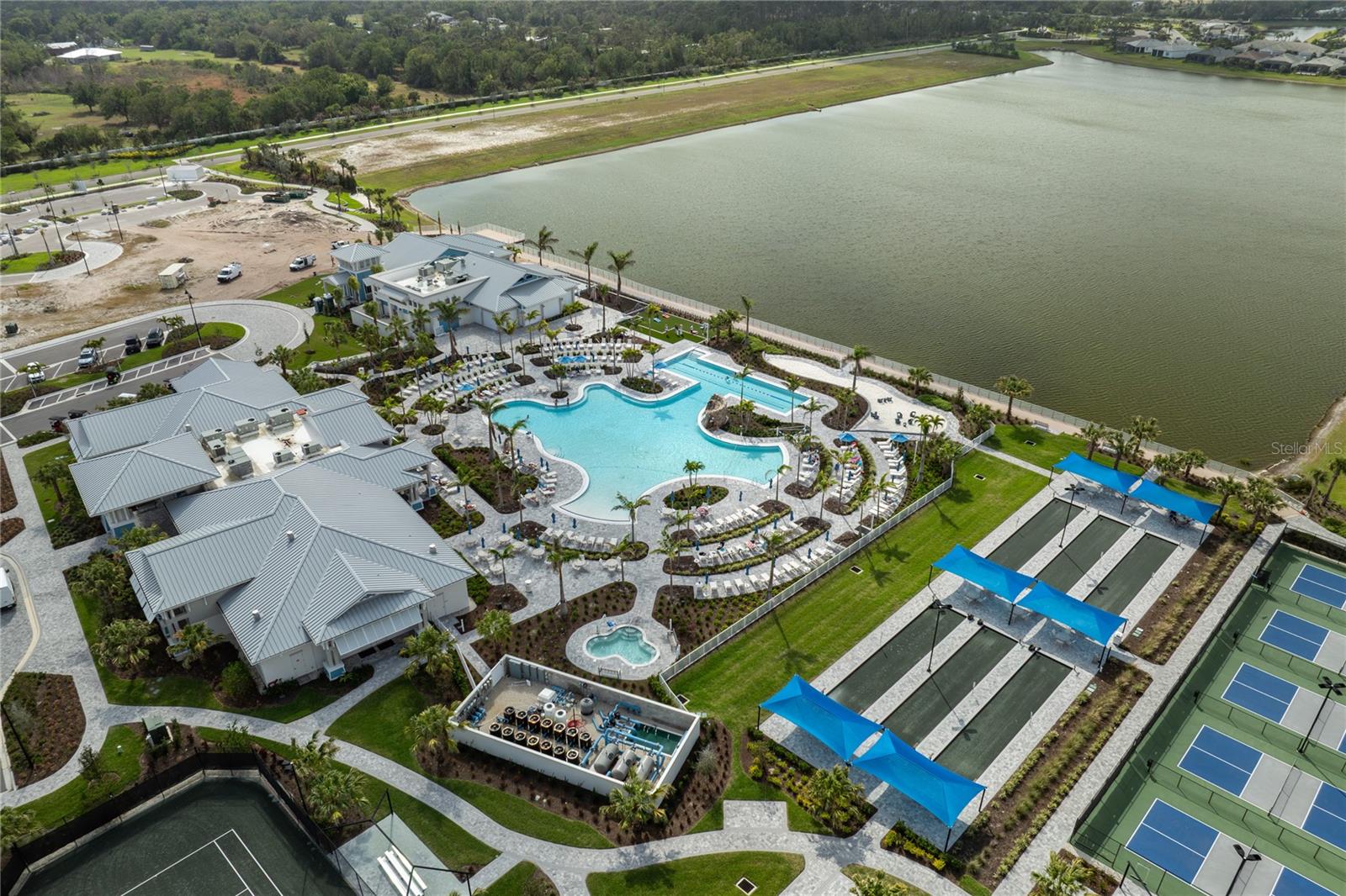 Image 13 of 47 For 9978 Bright Water Drive