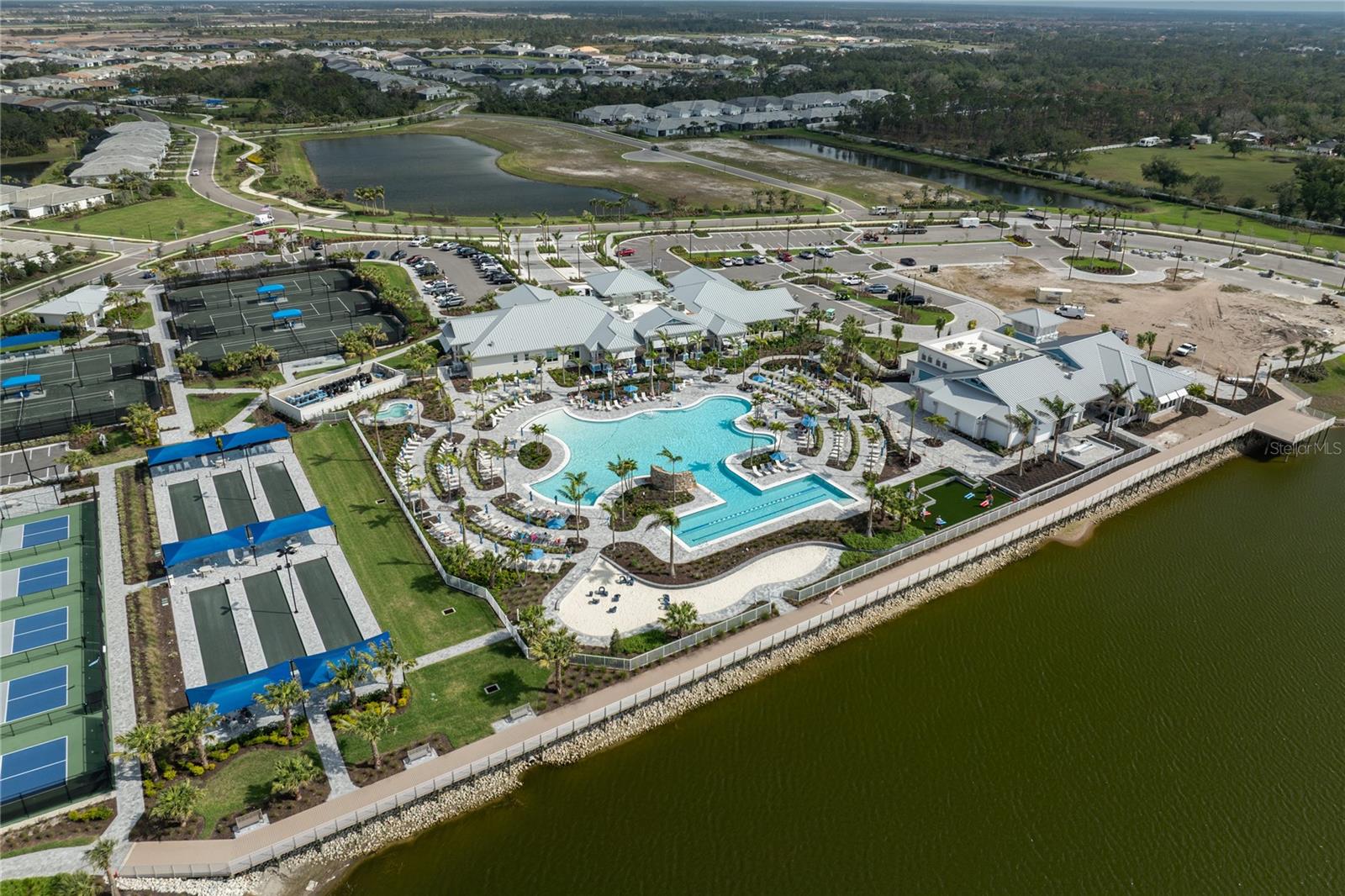 Image 14 of 47 For 9978 Bright Water Drive