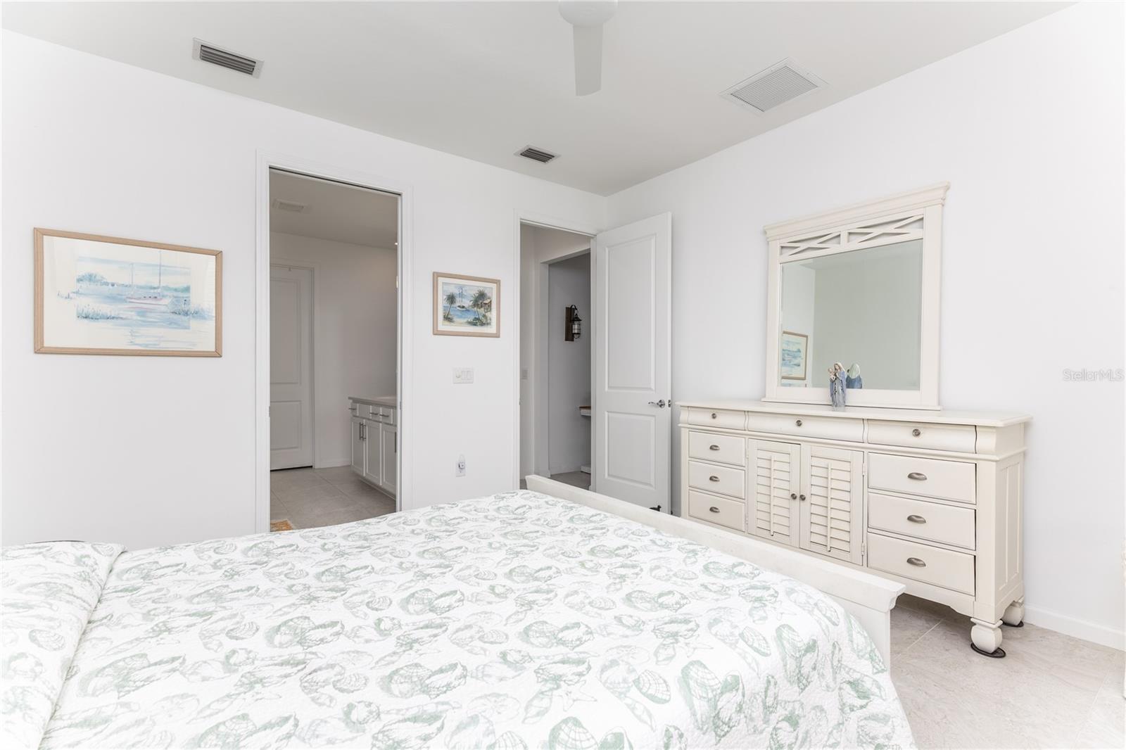 Image 38 of 47 For 9978 Bright Water Drive