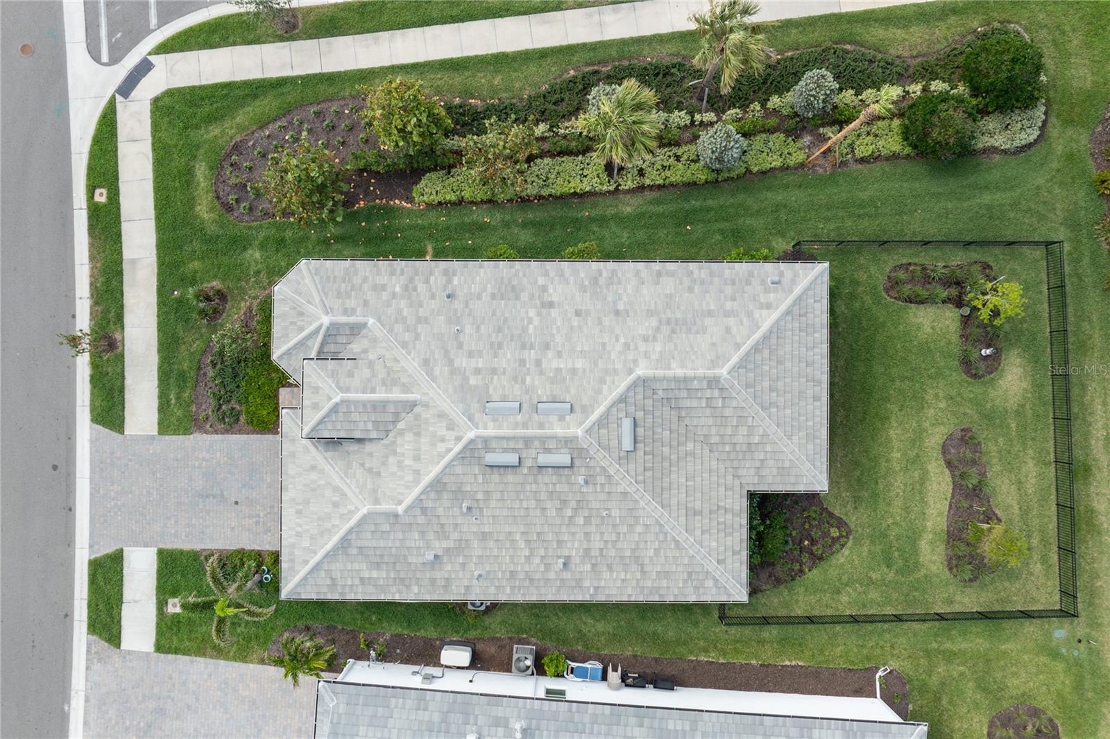 Image 7 of 47 For 9978 Bright Water Drive