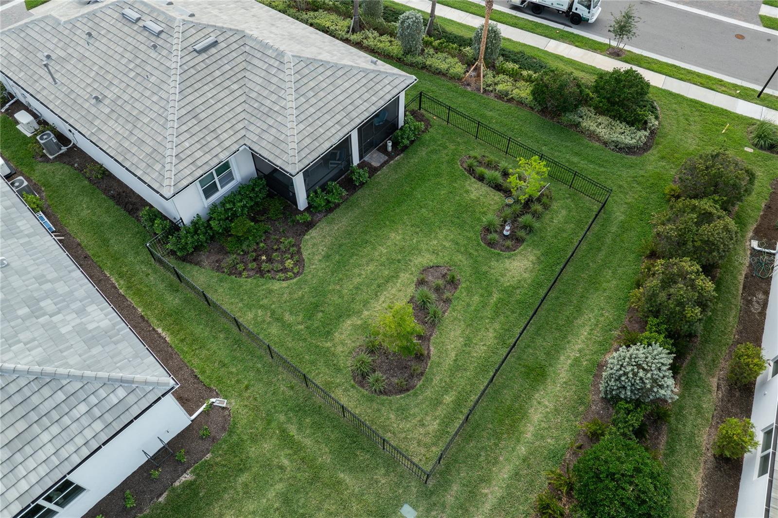 Image 8 of 47 For 9978 Bright Water Drive