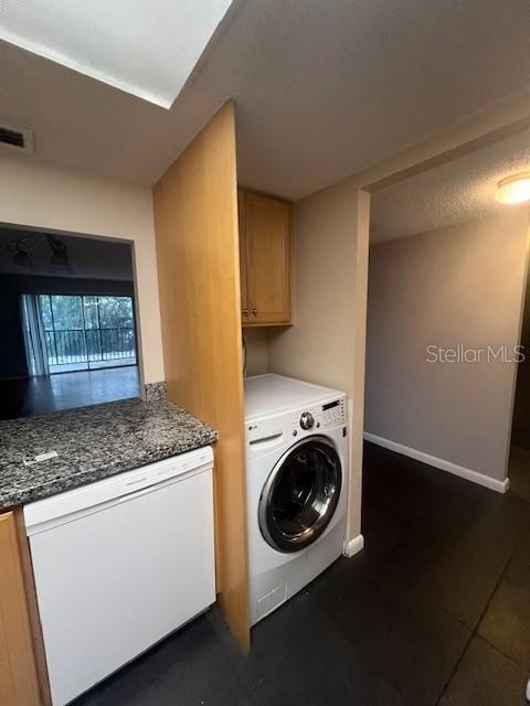 Image 5 of 13 For 3700 Osprey Avenue 221