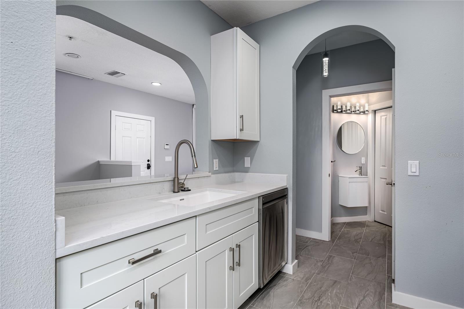 Image 11 of 32 For 208 Cape Harbour Loop 101