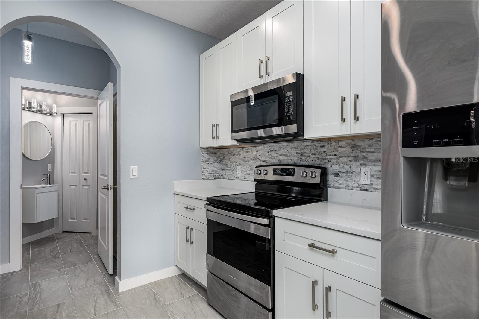 Image 12 of 32 For 208 Cape Harbour Loop 101