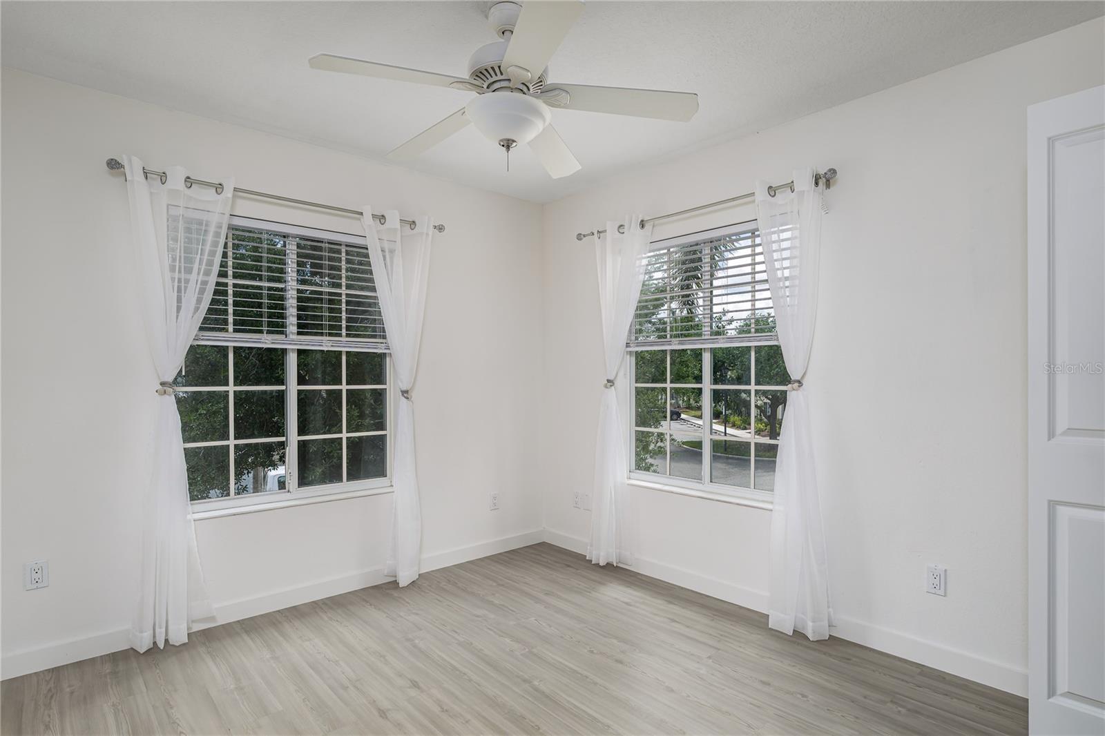 Image 16 of 32 For 208 Cape Harbour Loop 101