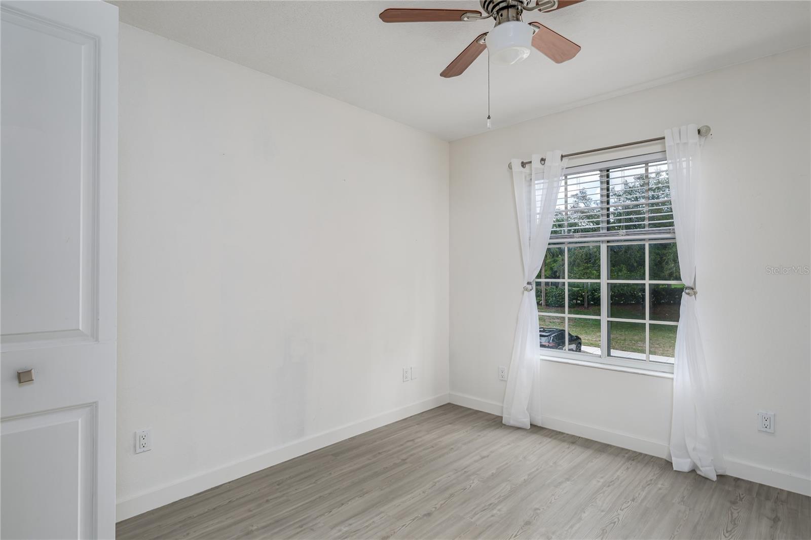 Image 19 of 32 For 208 Cape Harbour Loop 101