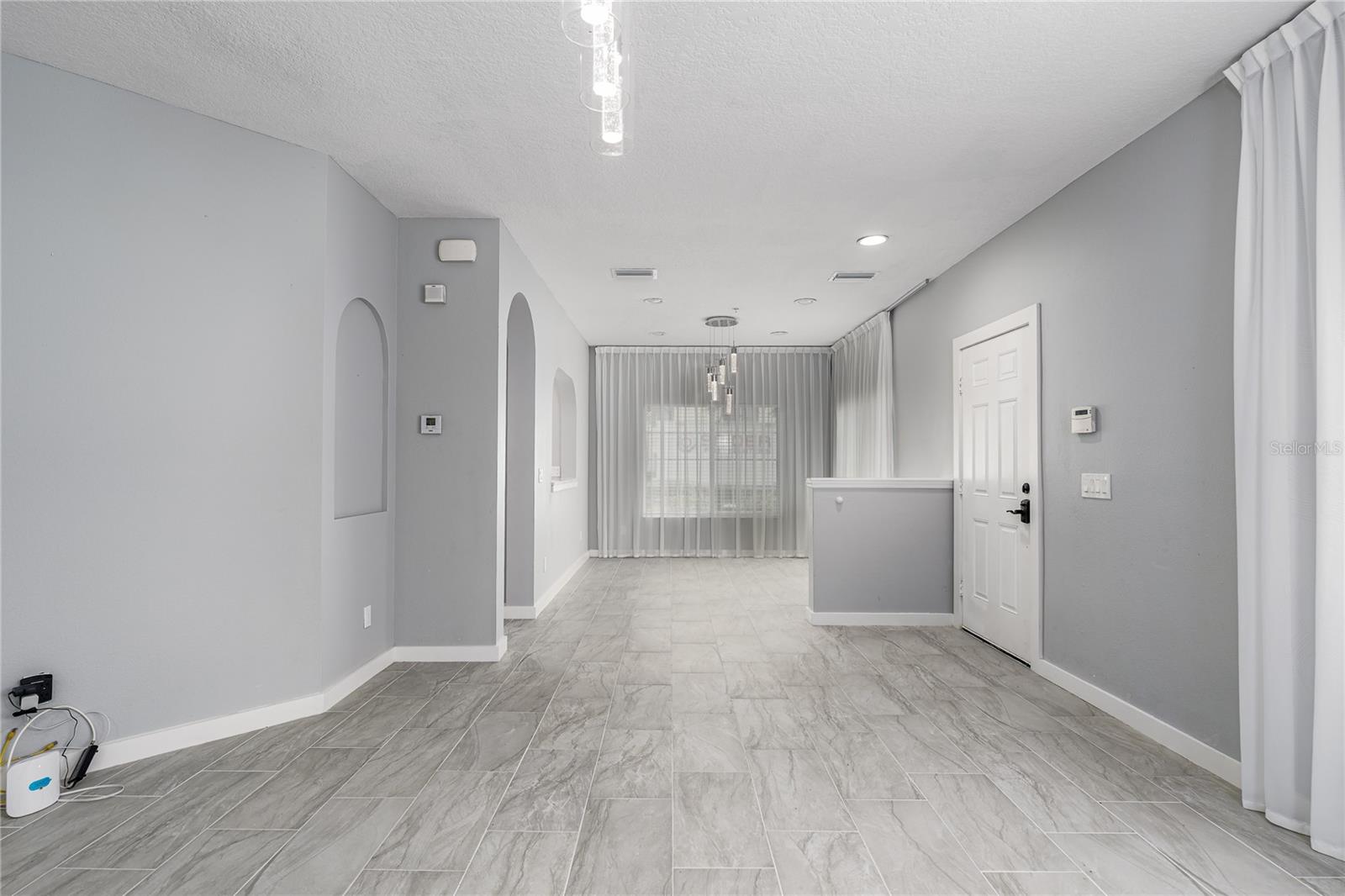 Image 8 of 32 For 208 Cape Harbour Loop 101