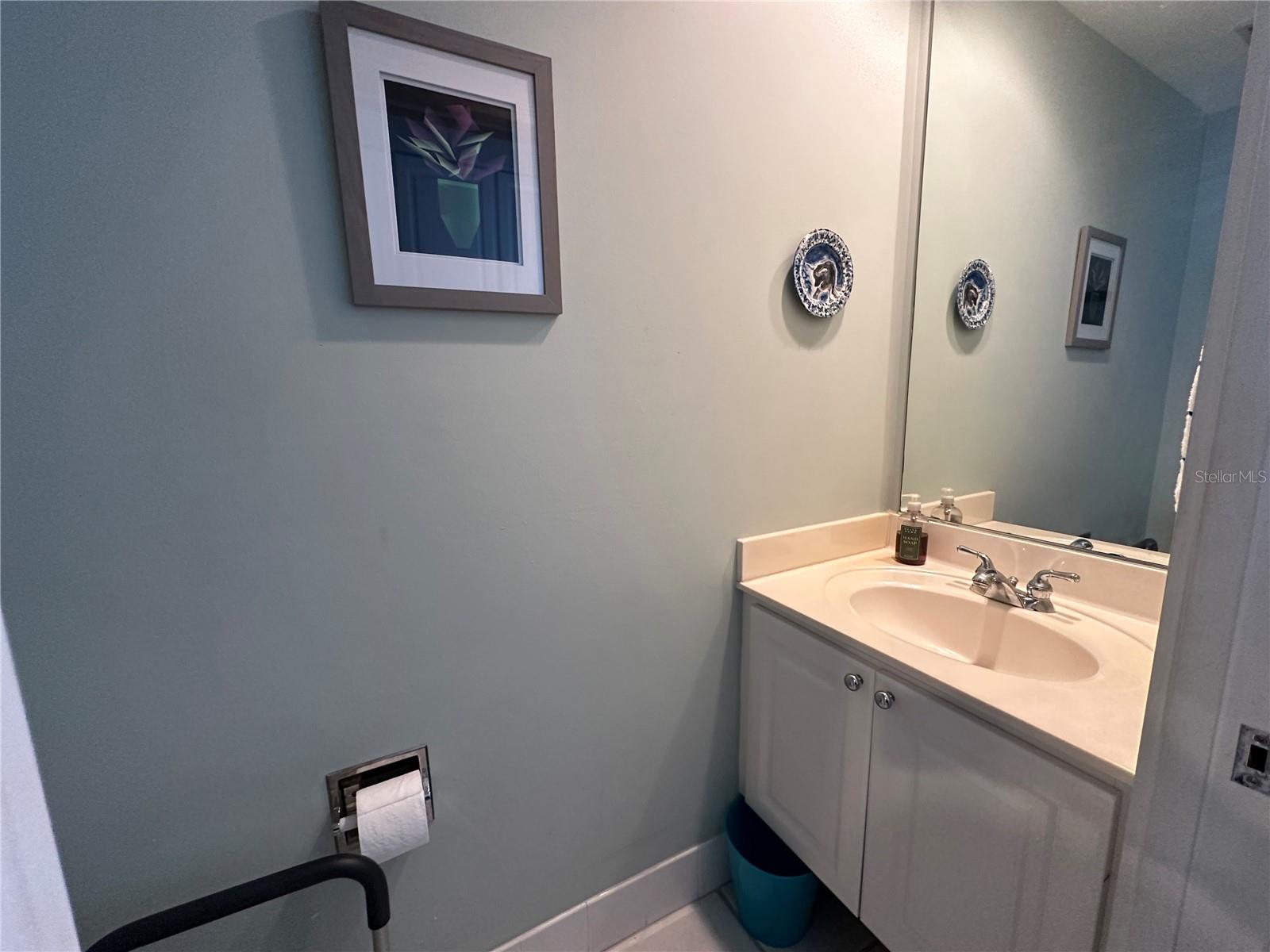 Image 5 of 24 For 7896 Farina Court