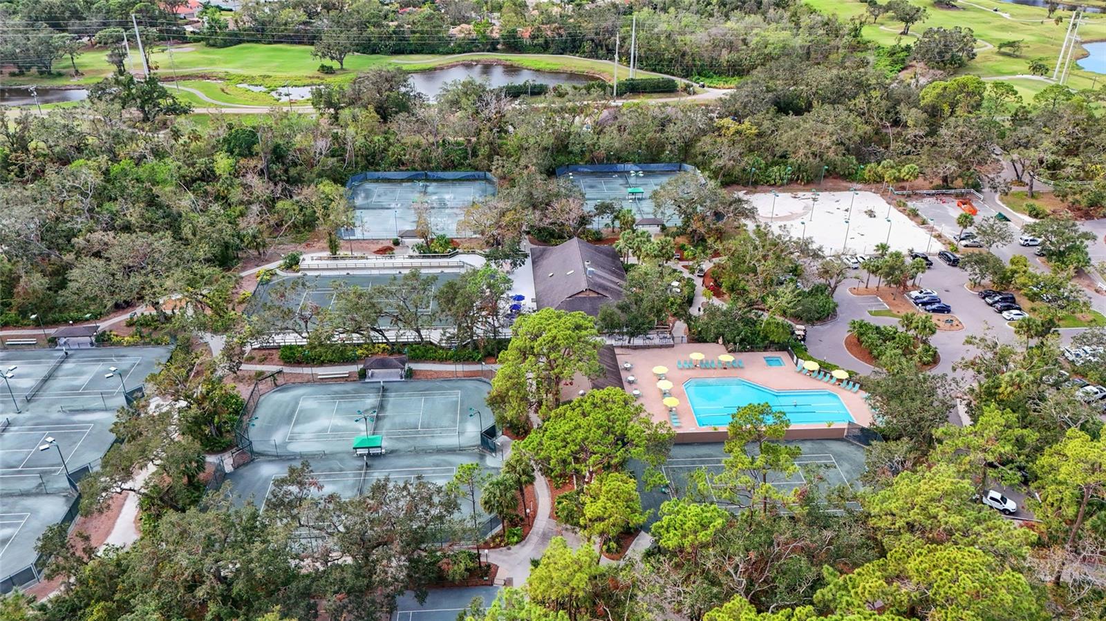 Image 19 of 77 For 5327 Myrtle Wood  52