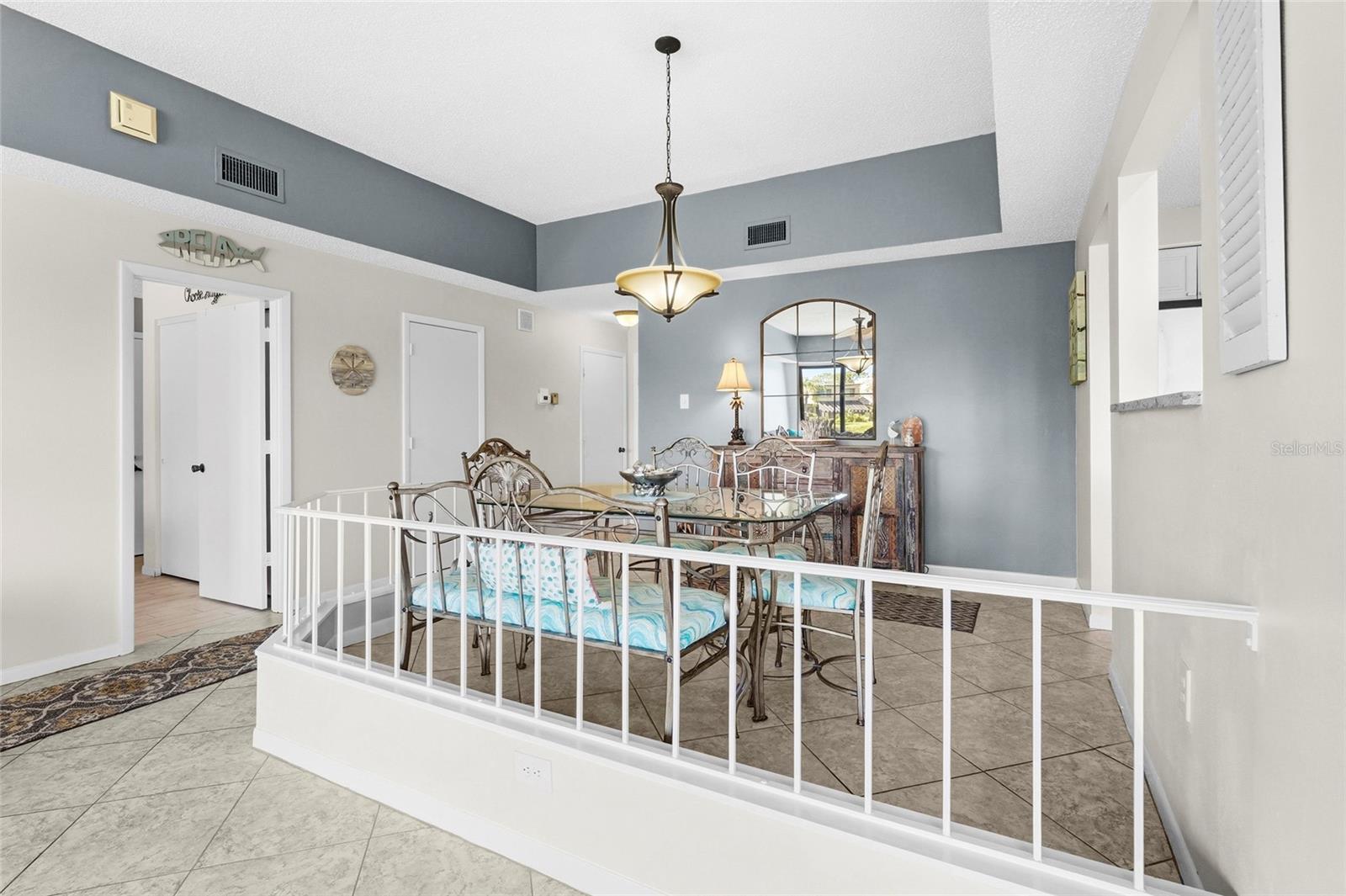 Image 28 of 77 For 5327 Myrtle Wood  52