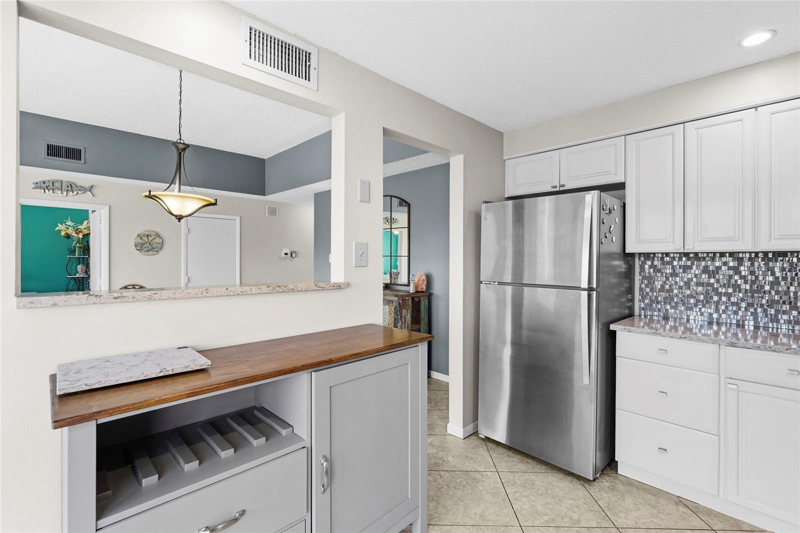 Image 29 of 77 For 5327 Myrtle Wood  52