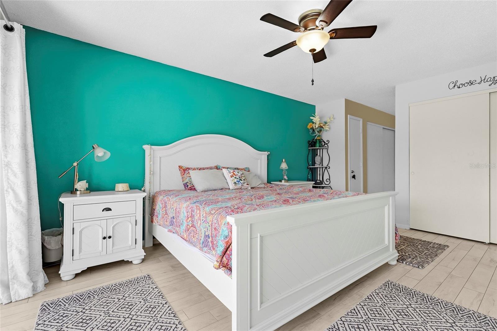 Image 32 of 77 For 5327 Myrtle Wood  52