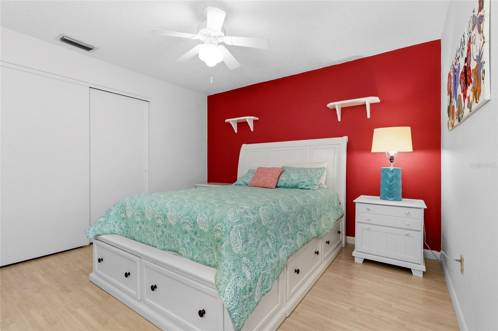 Image 36 of 77 For 5327 Myrtle Wood  52