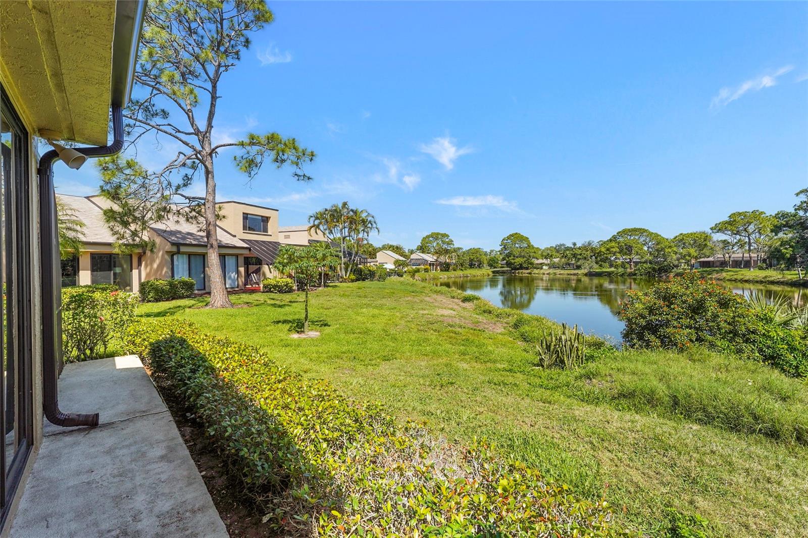 Image 45 of 77 For 5327 Myrtle Wood  52