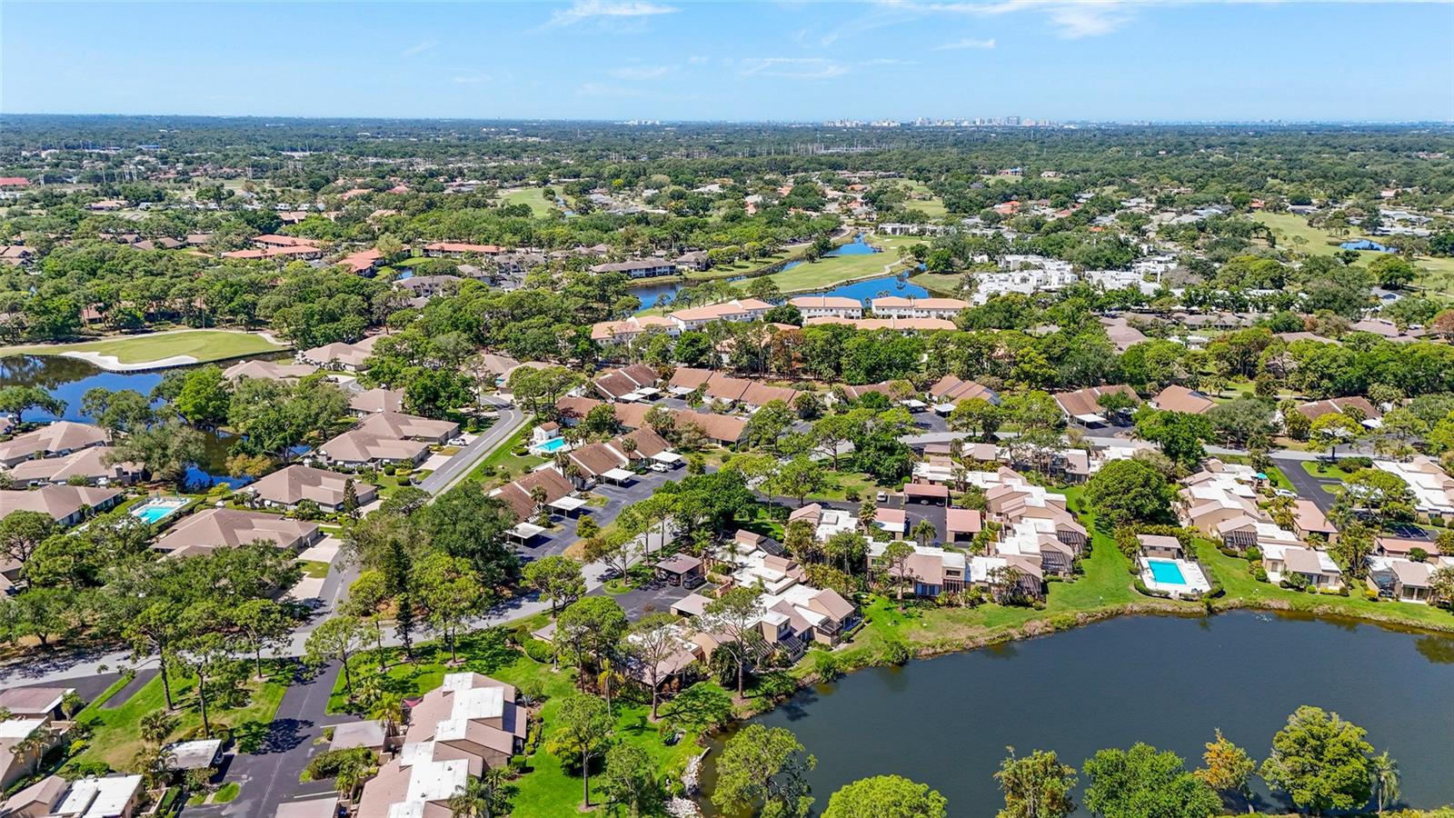 Image 54 of 77 For 5327 Myrtle Wood  52