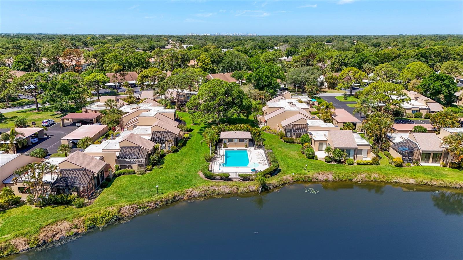 Image 58 of 77 For 5327 Myrtle Wood  52