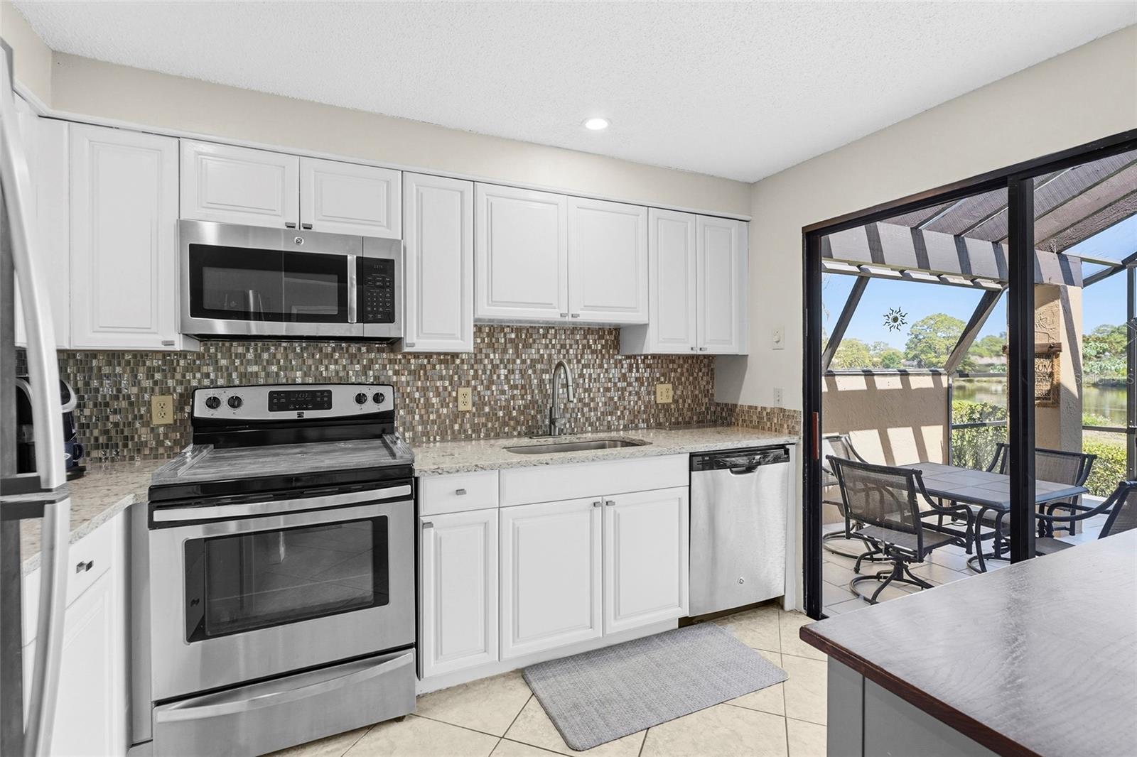 Image 7 of 77 For 5327 Myrtle Wood  52