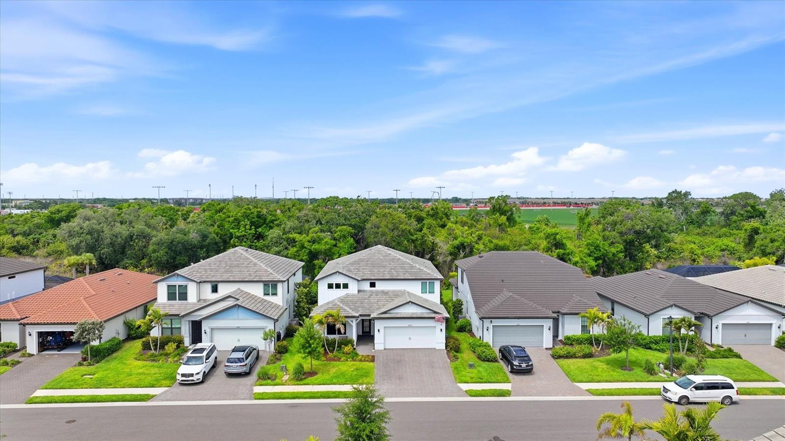 Image 3 of 73 For 16313 Hidden Oak Loop