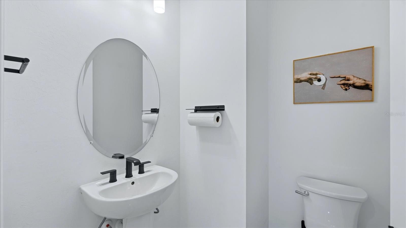 Image 34 of 73 For 16313 Hidden Oak Loop