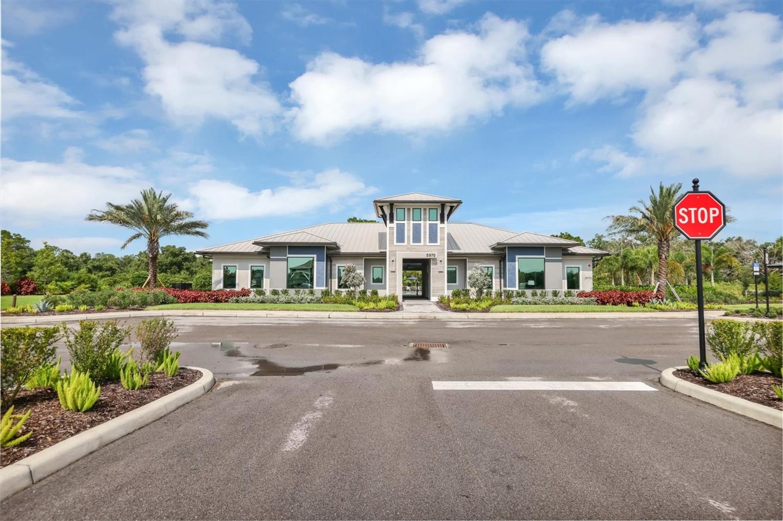 Image 44 of 73 For 16313 Hidden Oak Loop