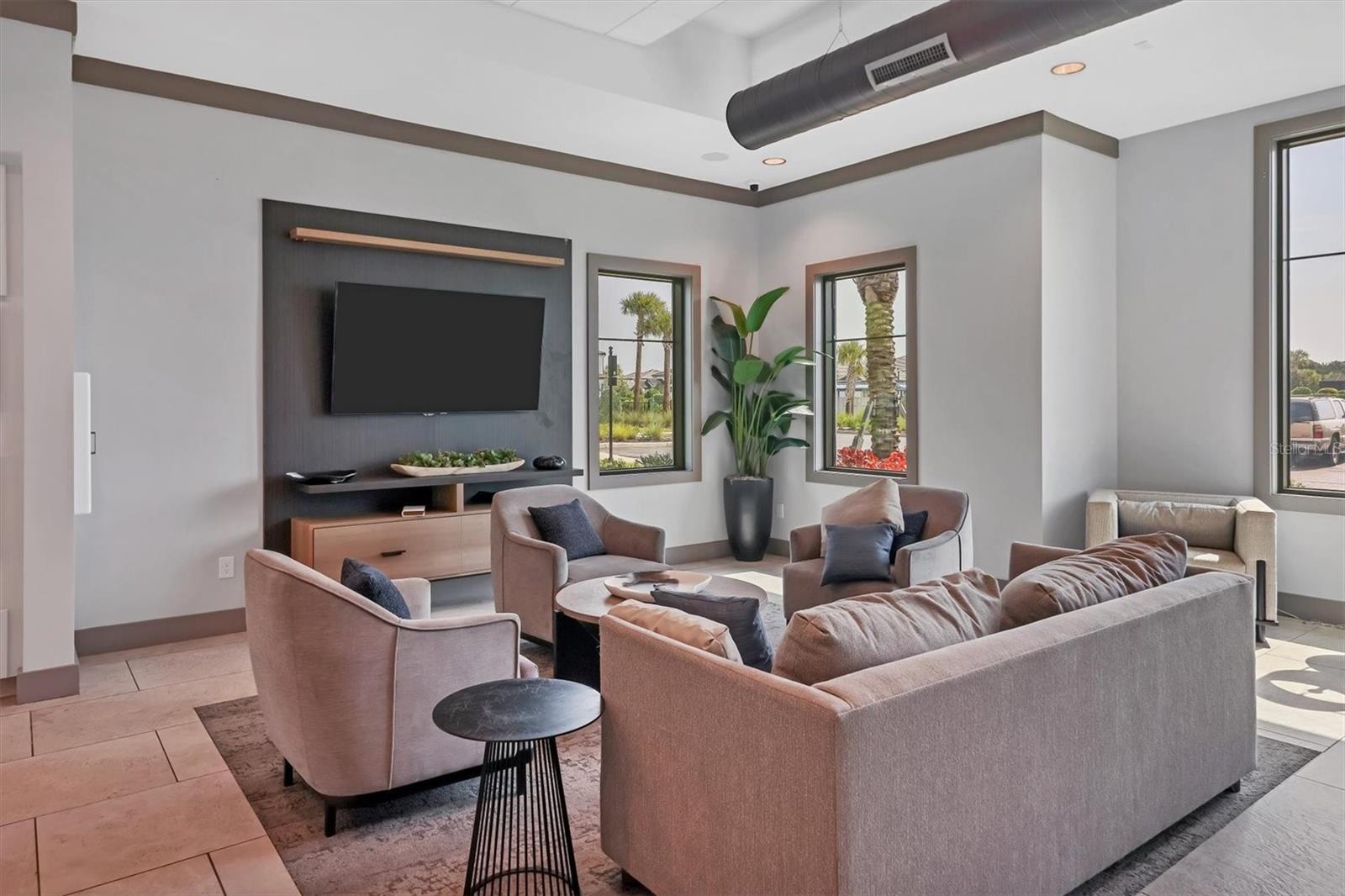 Image 53 of 73 For 16313 Hidden Oak Loop