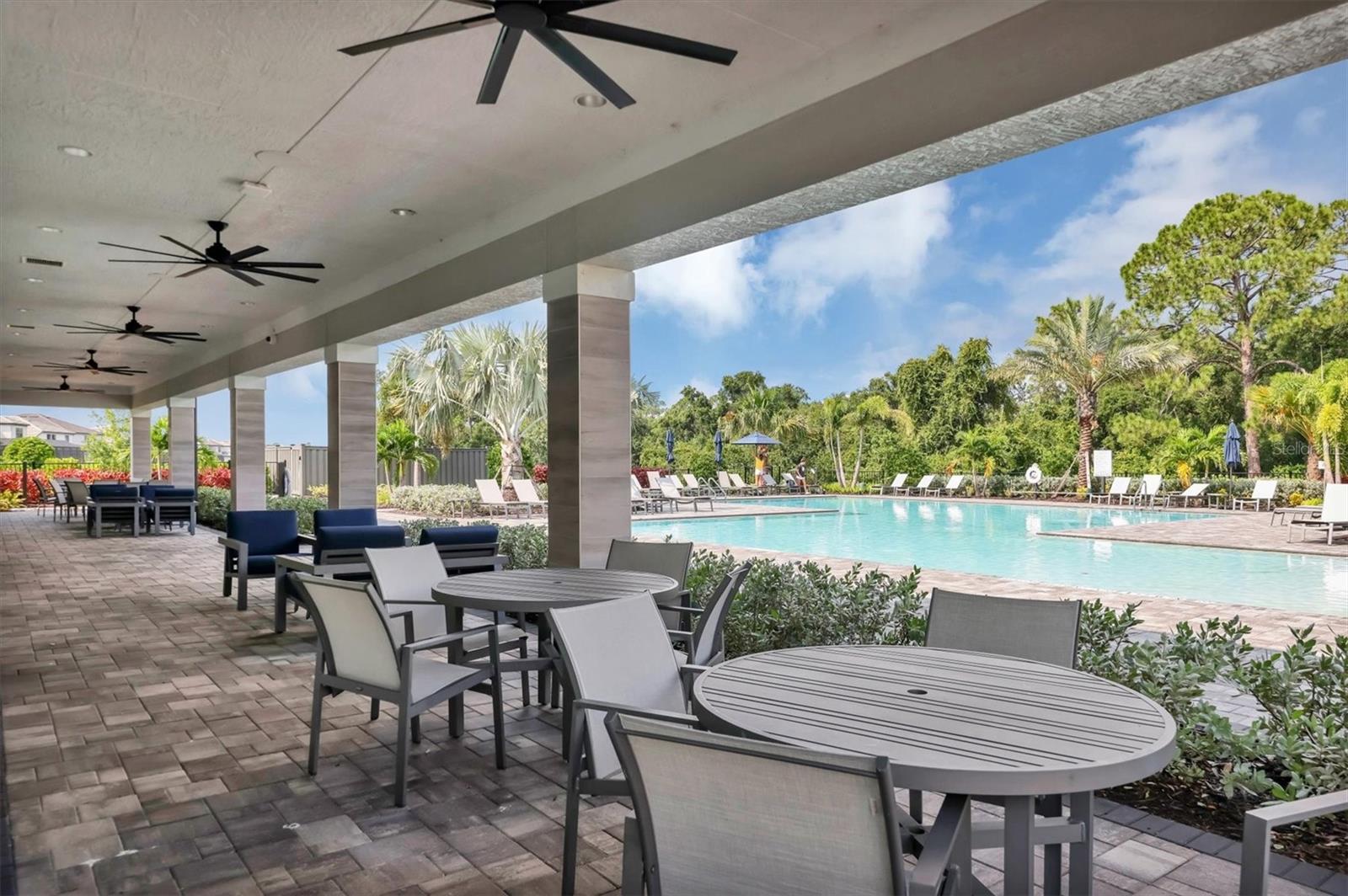 Image 57 of 73 For 16313 Hidden Oak Loop