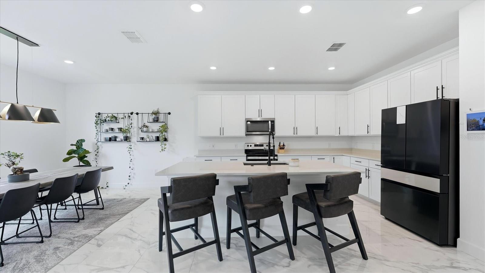 Image 7 of 73 For 16313 Hidden Oak Loop