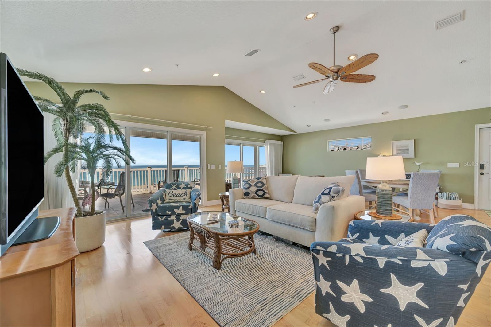 Image 14 of 67 For 1105 Gulf Drive S 3