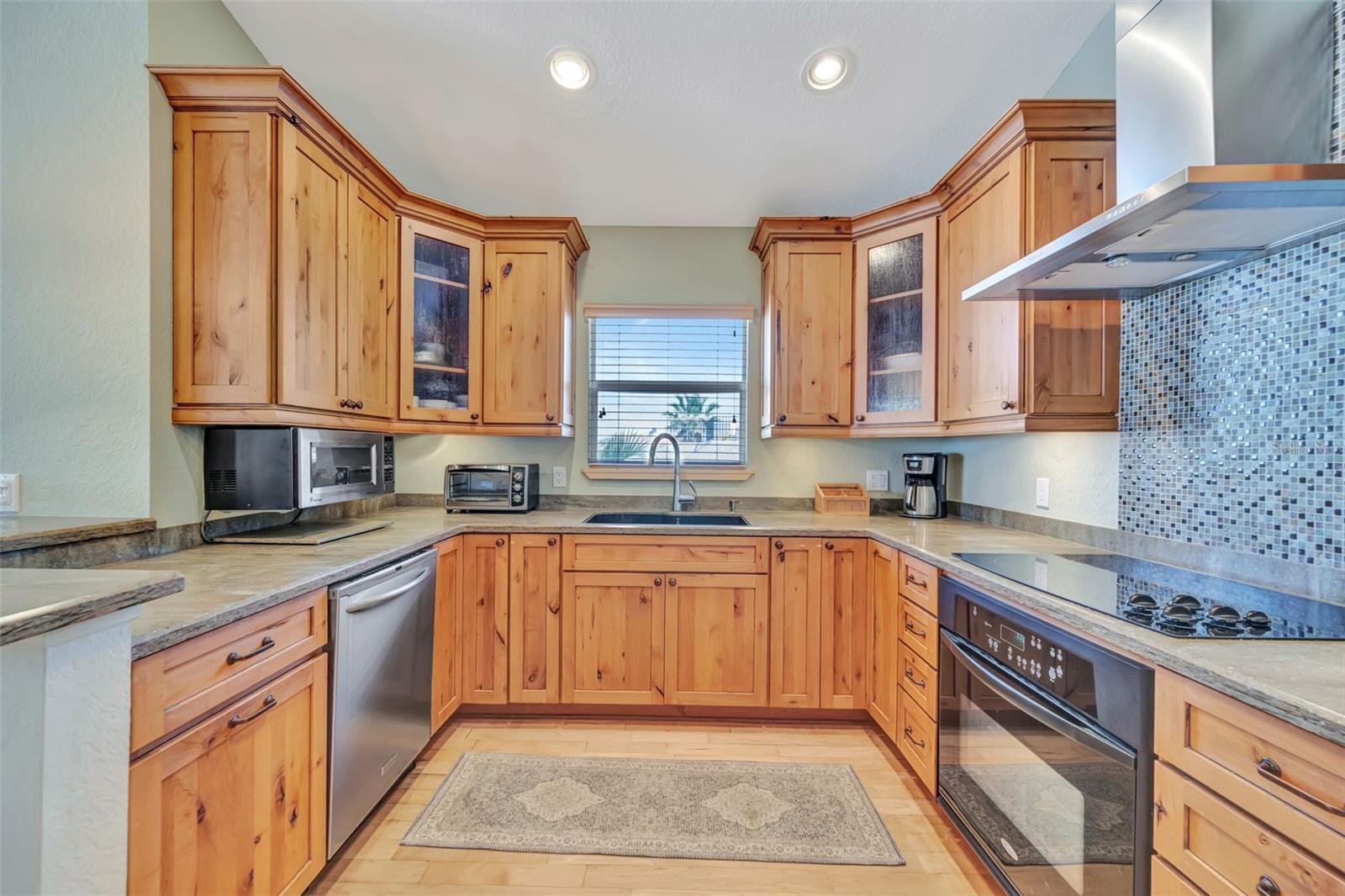 Image 22 of 67 For 1105 Gulf Drive S 3