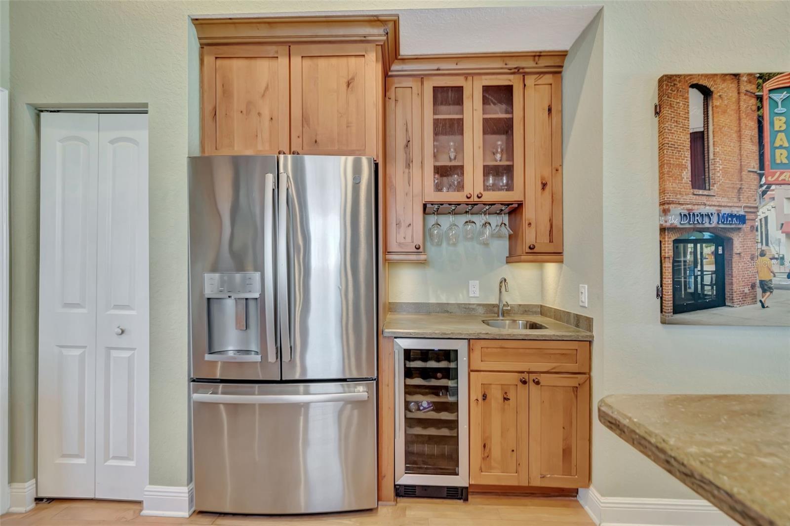 Image 27 of 67 For 1105 Gulf Drive S 3