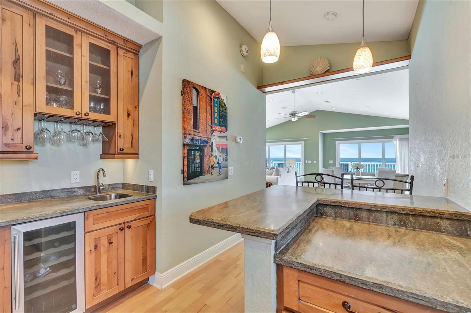 Image 28 of 67 For 1105 Gulf Drive S 3