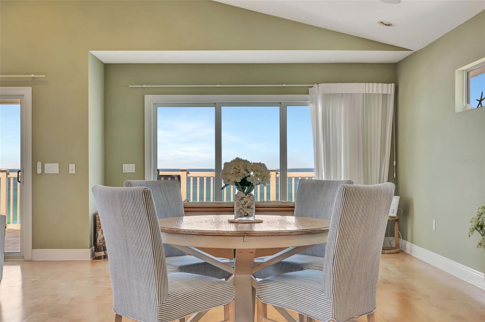 Image 34 of 67 For 1105 Gulf Drive S 3