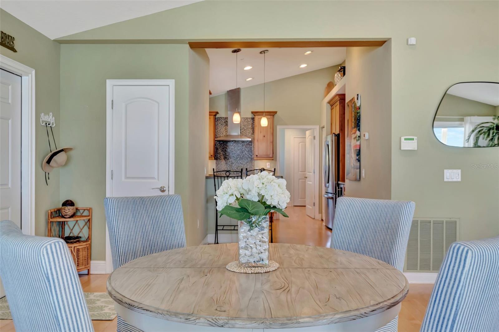 Image 35 of 67 For 1105 Gulf Drive S 3