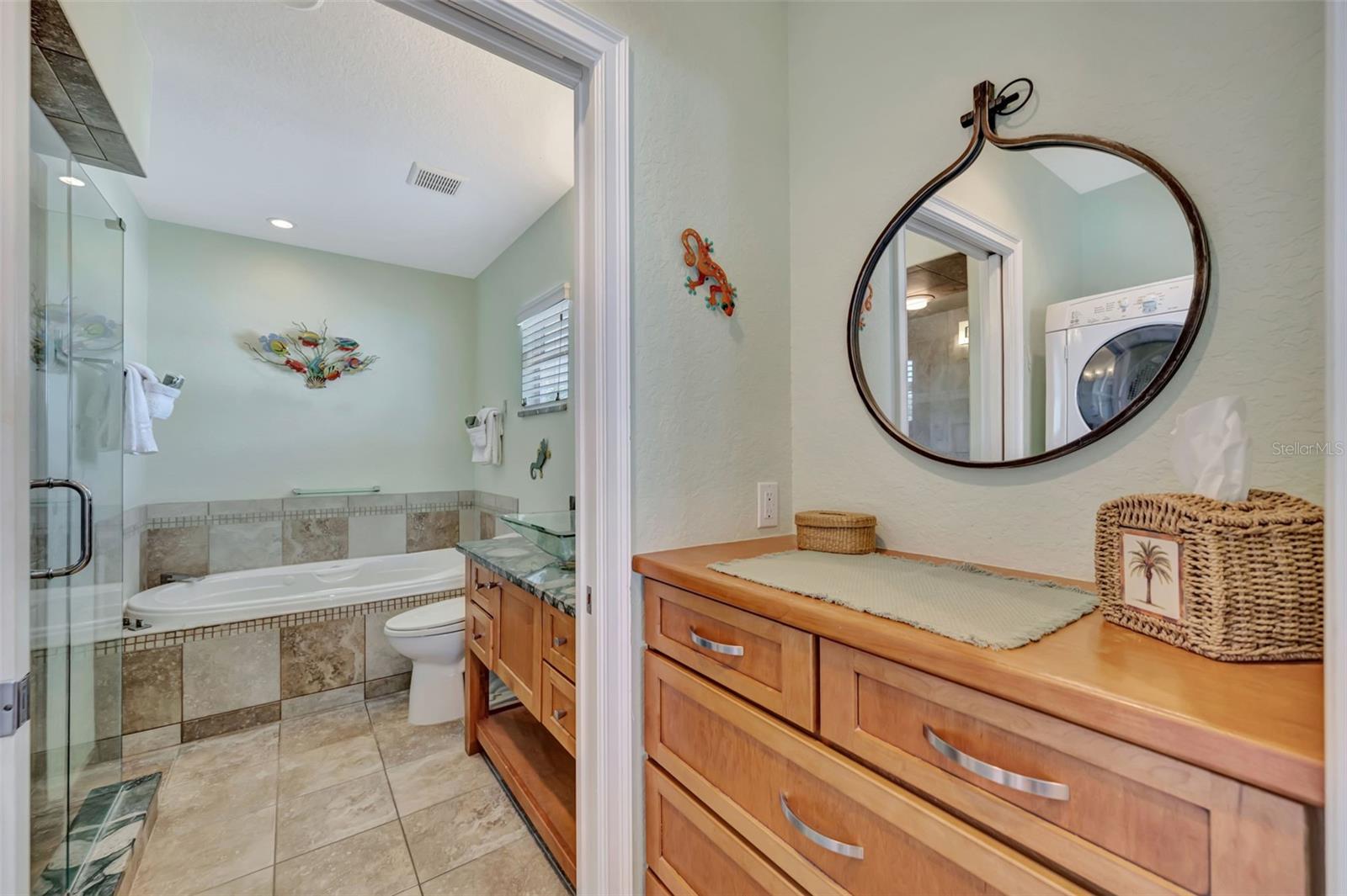 Image 46 of 67 For 1105 Gulf Drive S 3