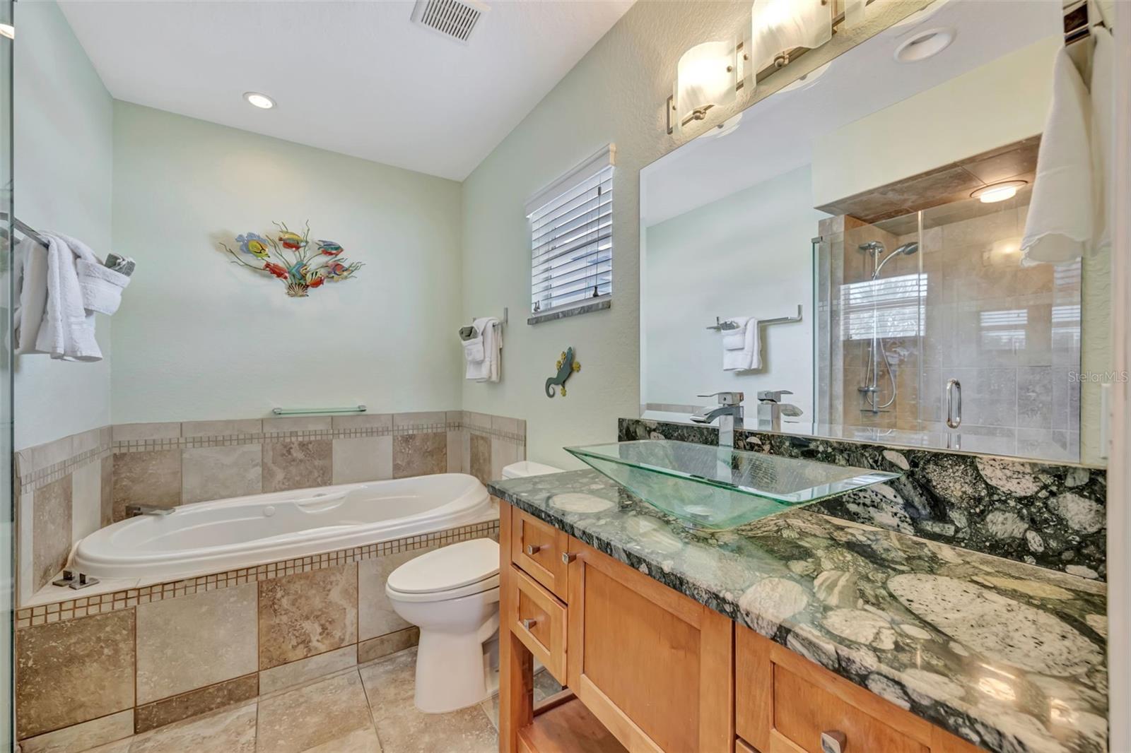 Image 47 of 67 For 1105 Gulf Drive S 3