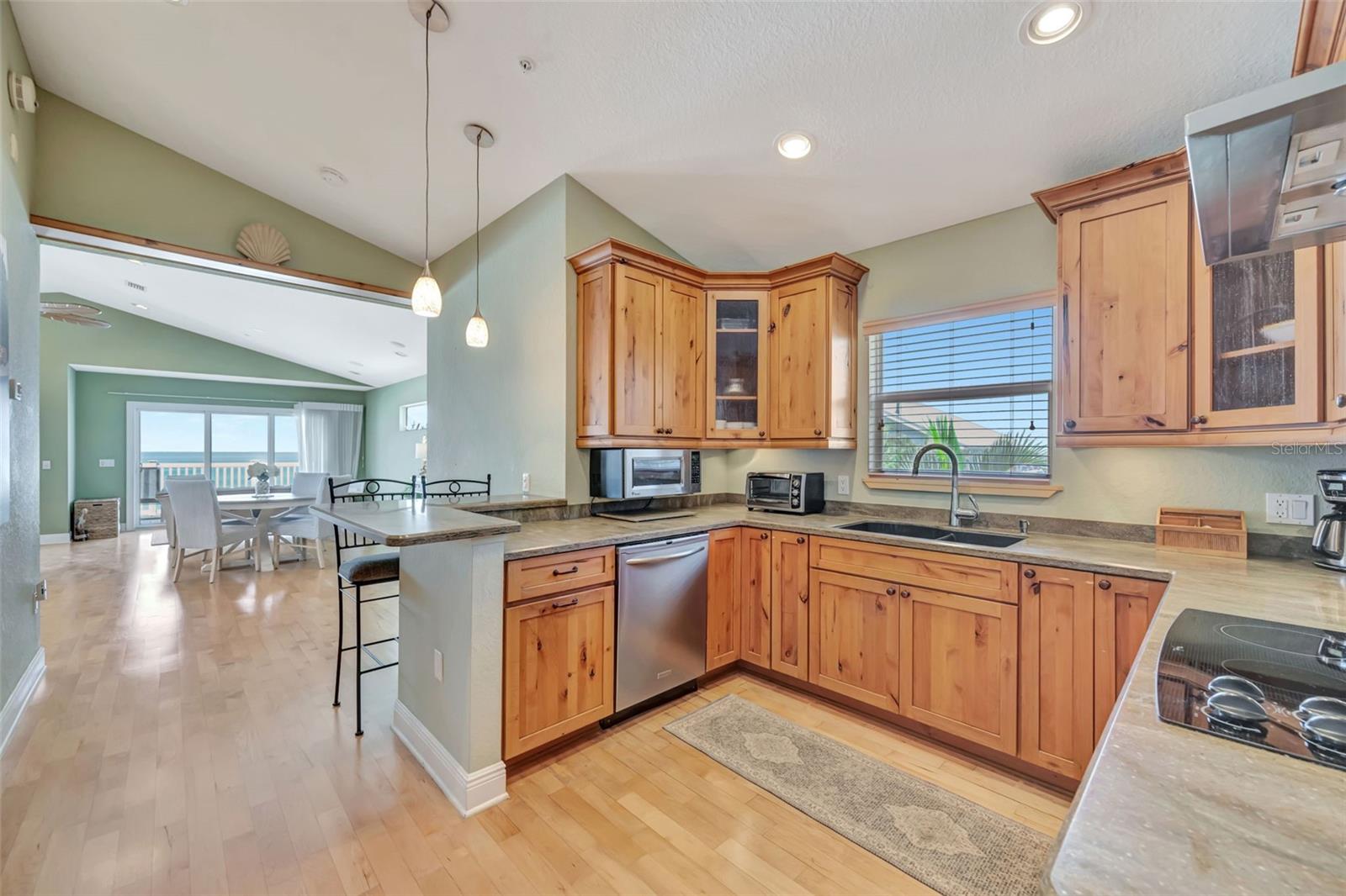 Image 6 of 67 For 1105 Gulf Drive S 3