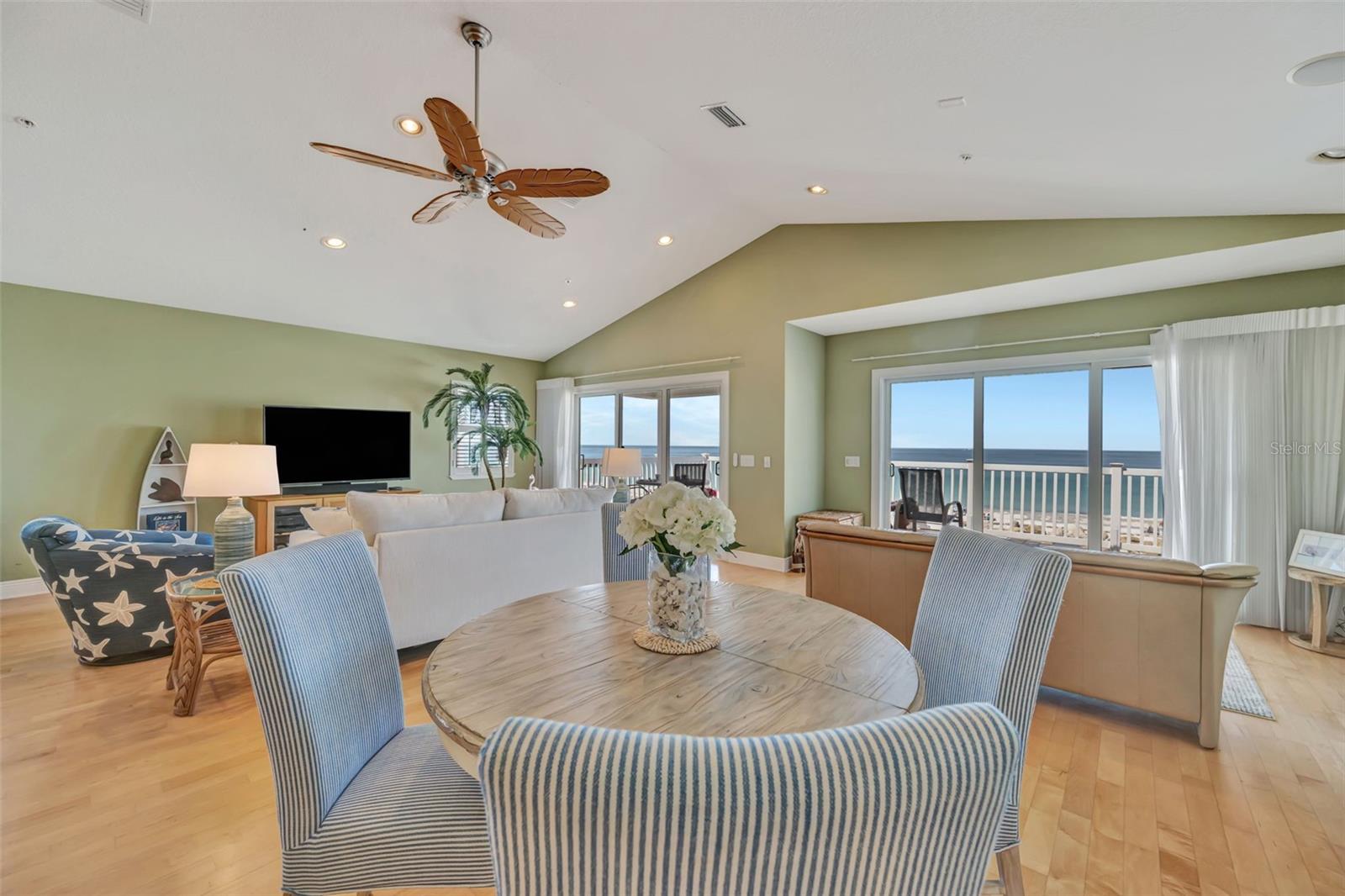 Image 8 of 67 For 1105 Gulf Drive S 3