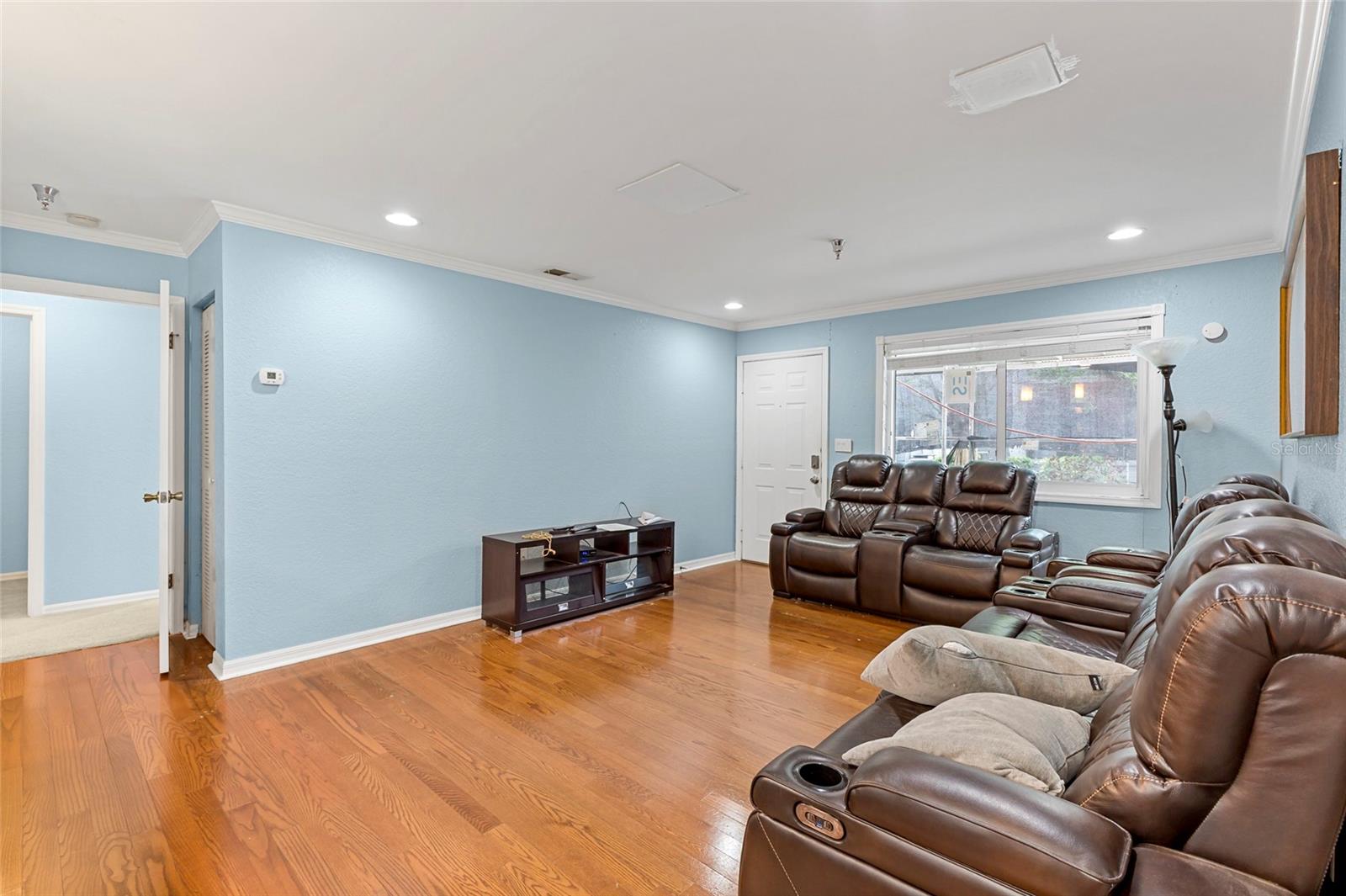 Image 4 of 26 For 10265 Gandy Boulevard N 813