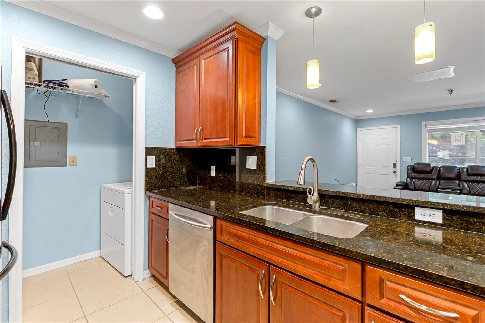 Image 7 of 26 For 10265 Gandy Boulevard N 813