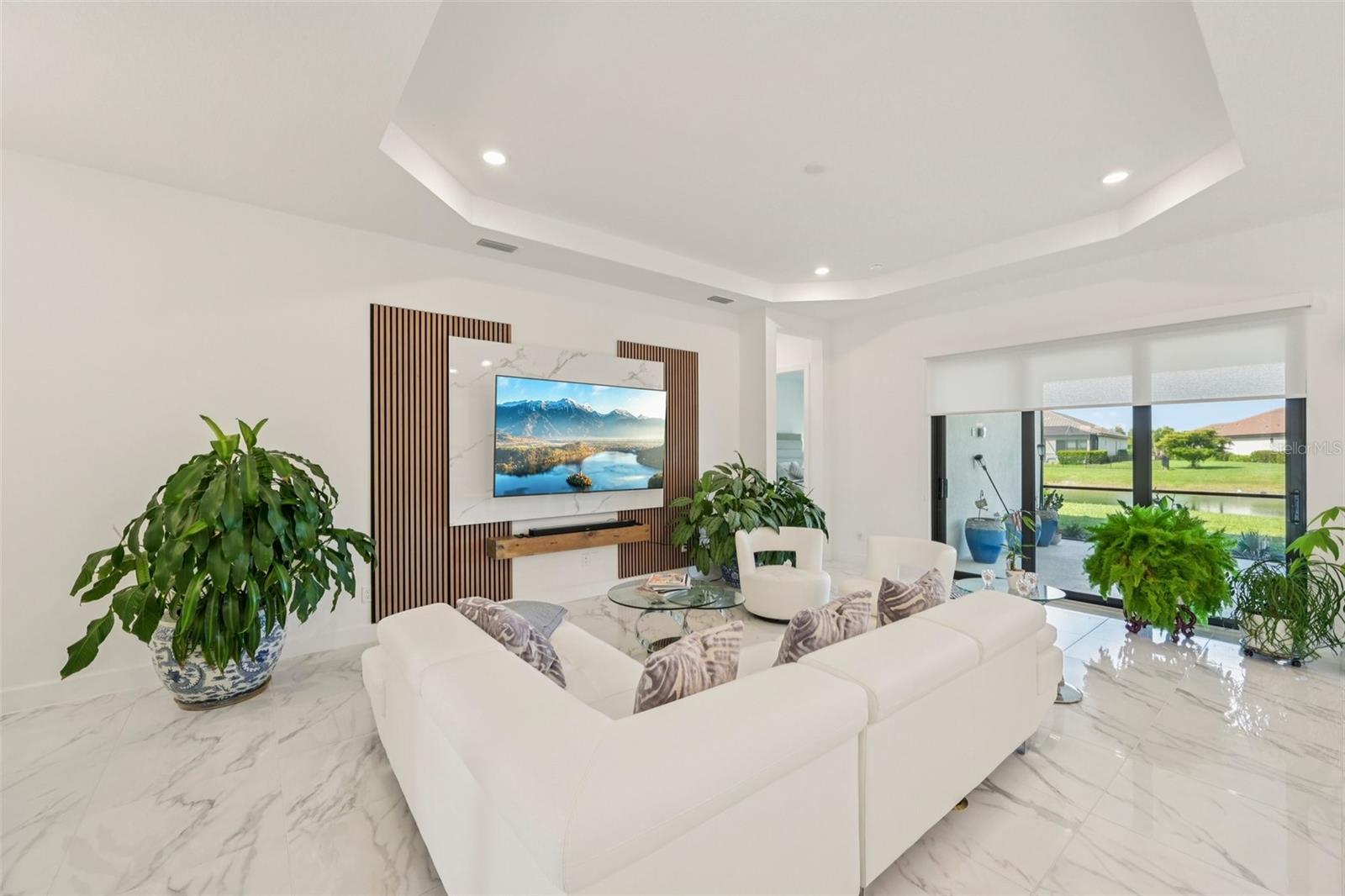 Image 3 of 41 For 6203 Grandview Hill Court