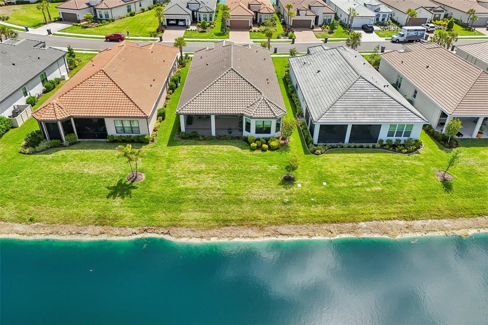 Image 33 of 41 For 6203 Grandview Hill Court