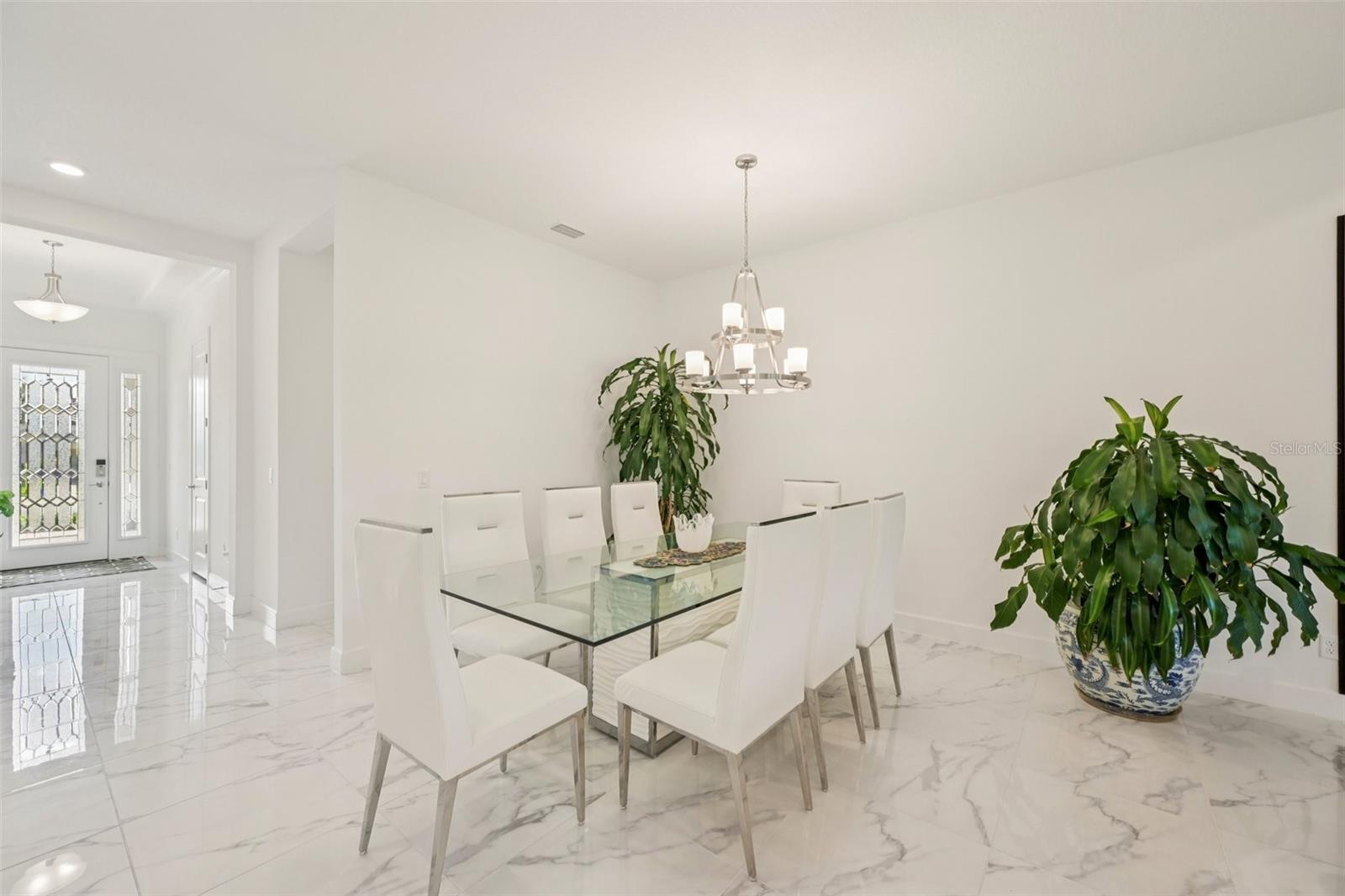 Image 7 of 41 For 6203 Grandview Hill Court