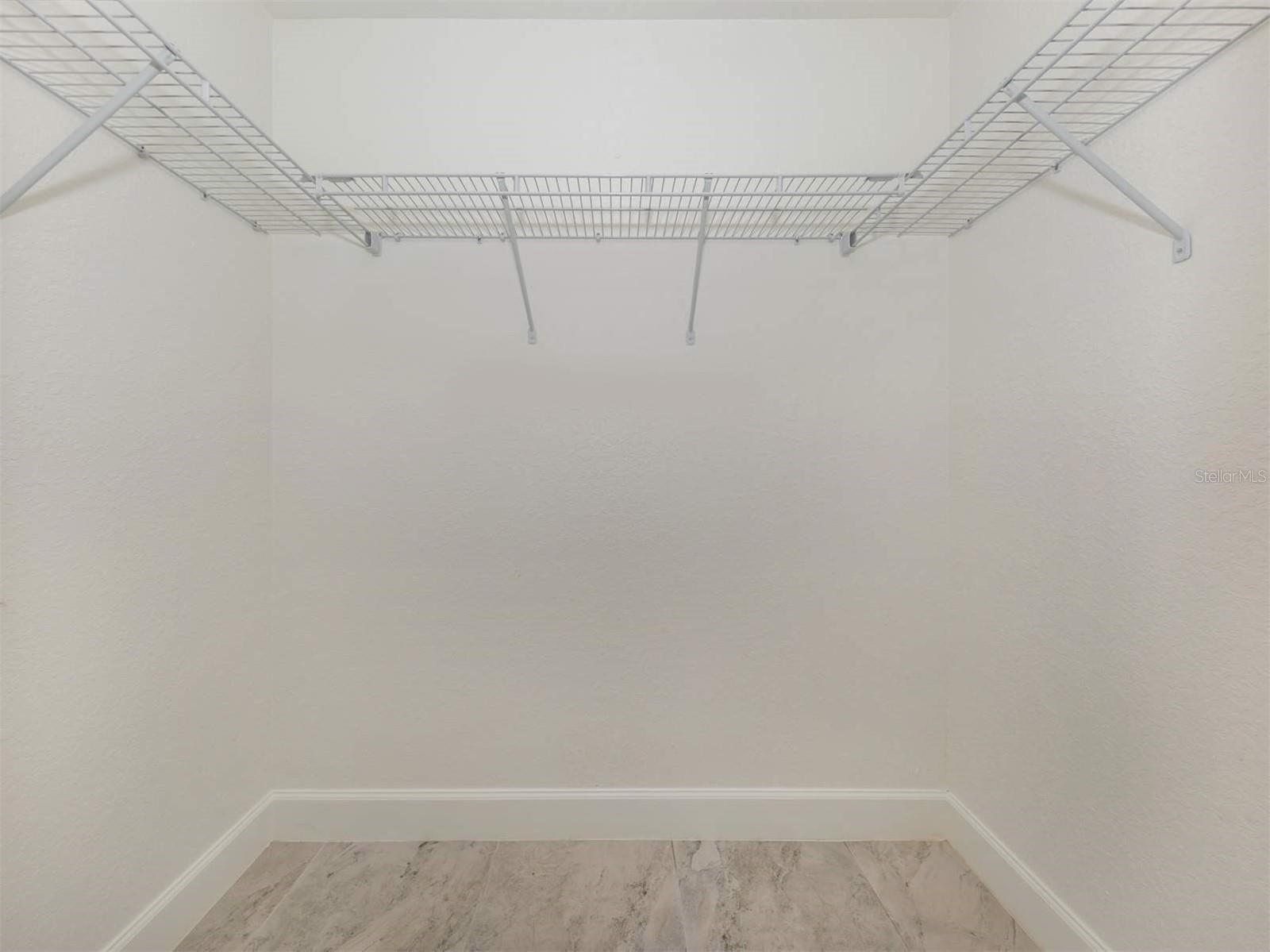 Image 19 of 32 For 125 Boundary Boulevard 2