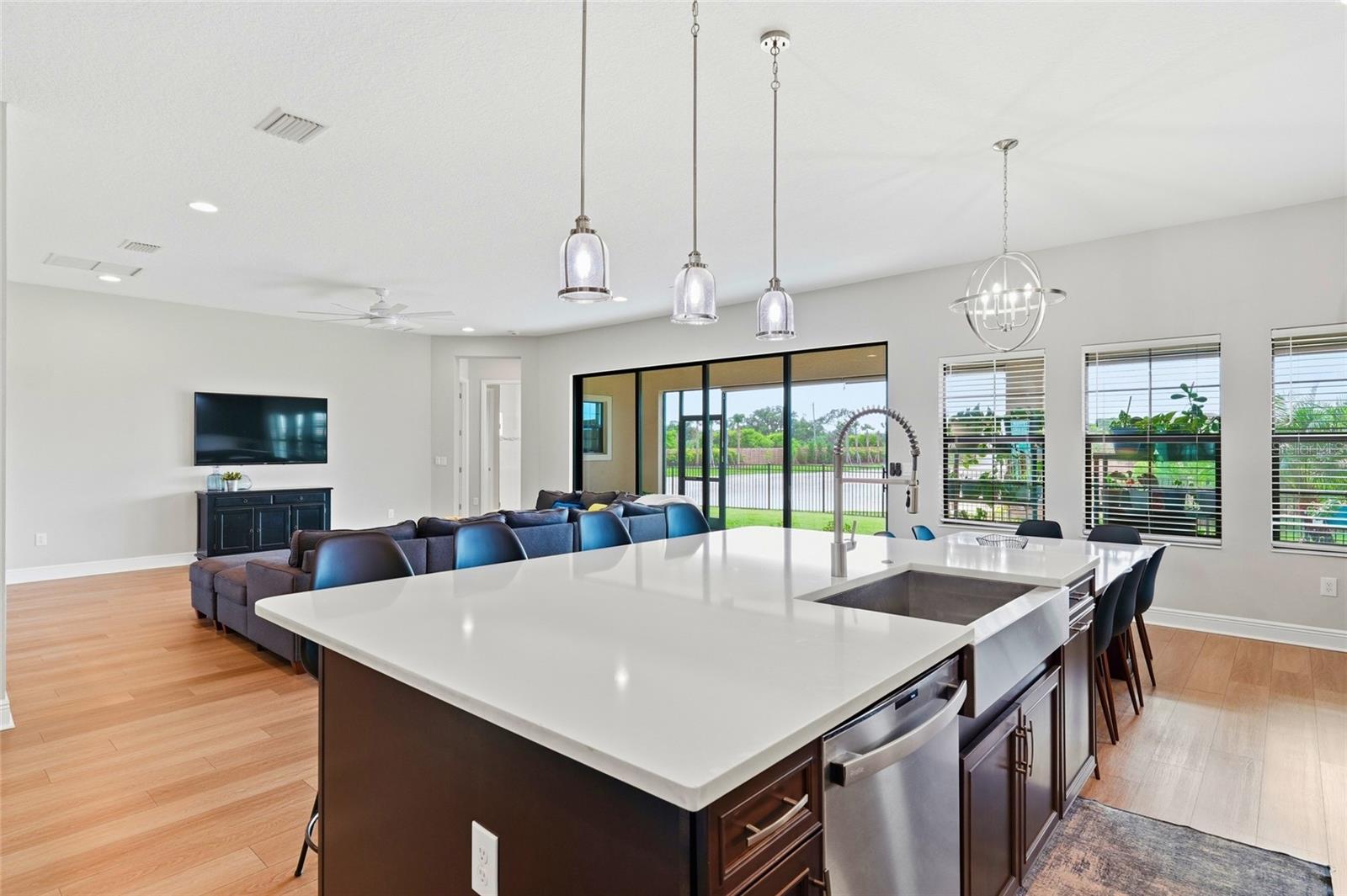 Image 11 of 65 For 8207 Rushton Place