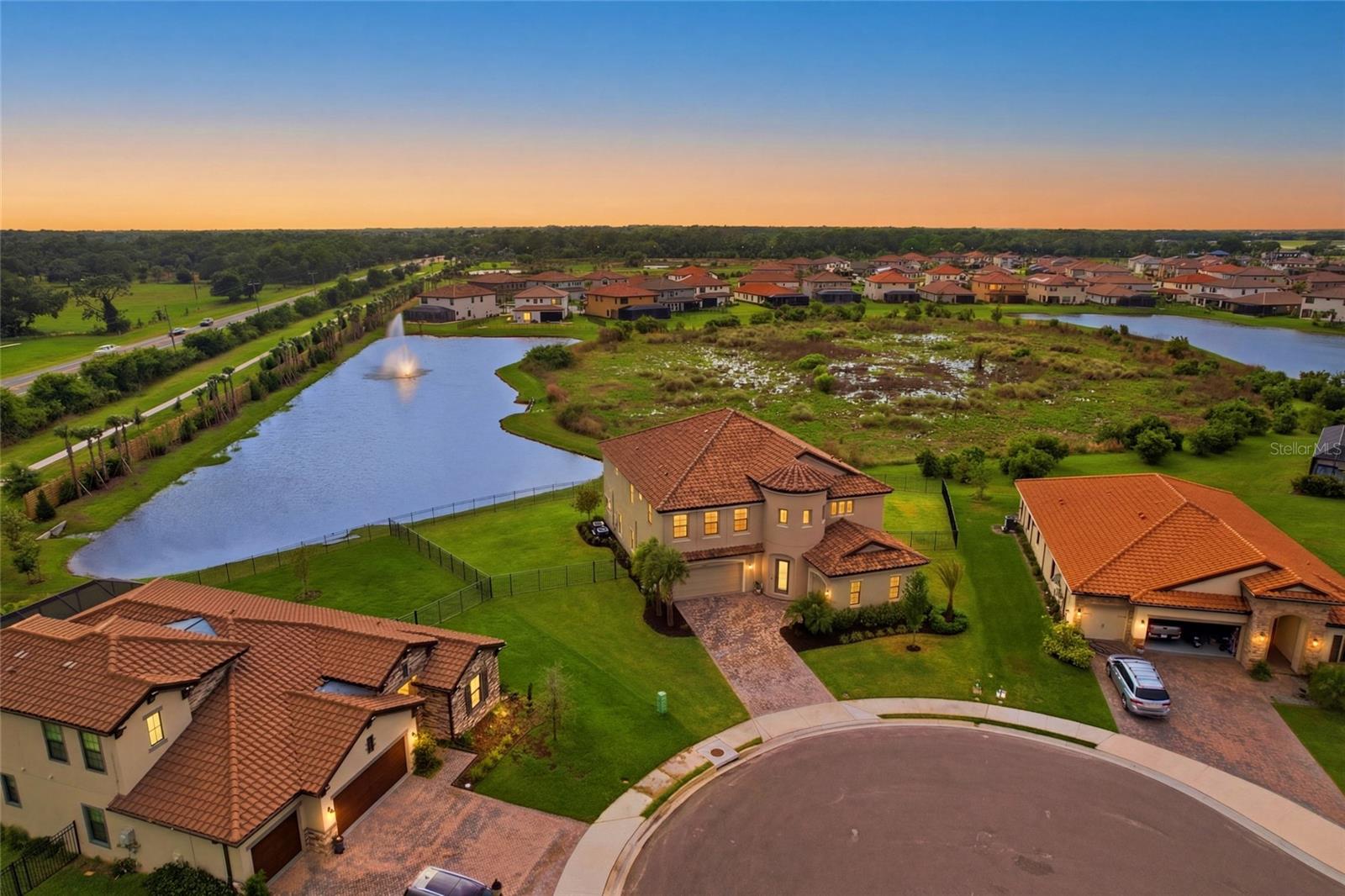 Image 2 of 65 For 8207 Rushton Place