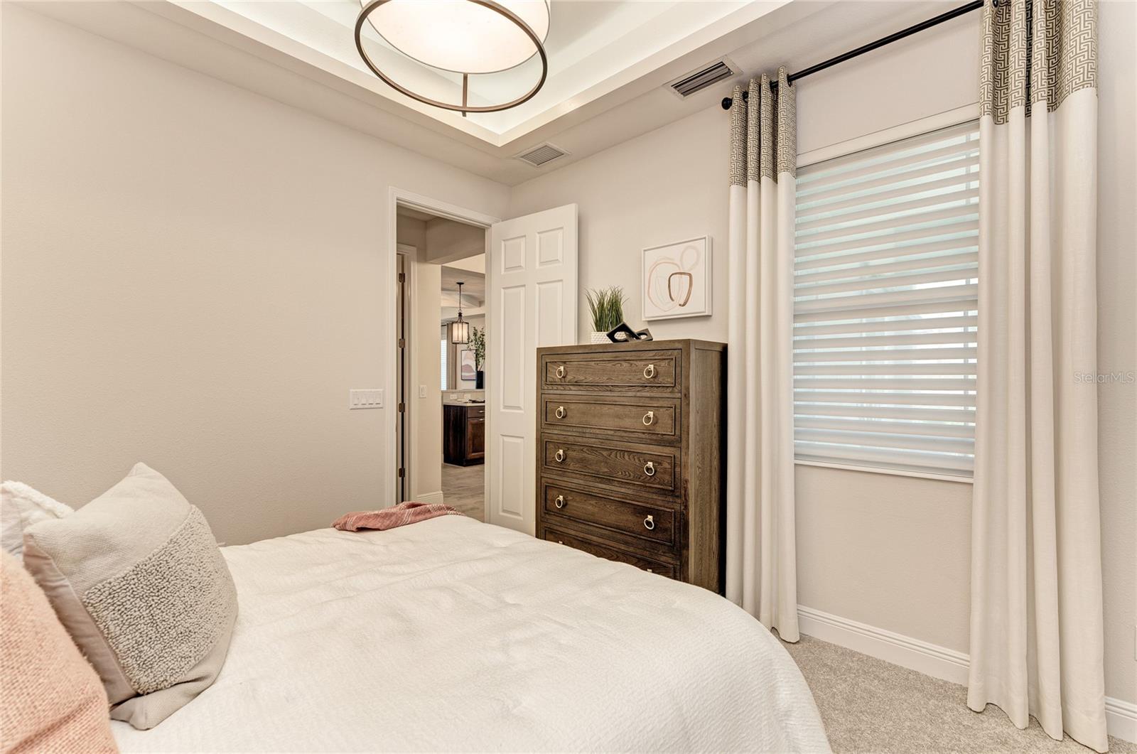 Listing photo id 25 for 264 Van Gogh Cove