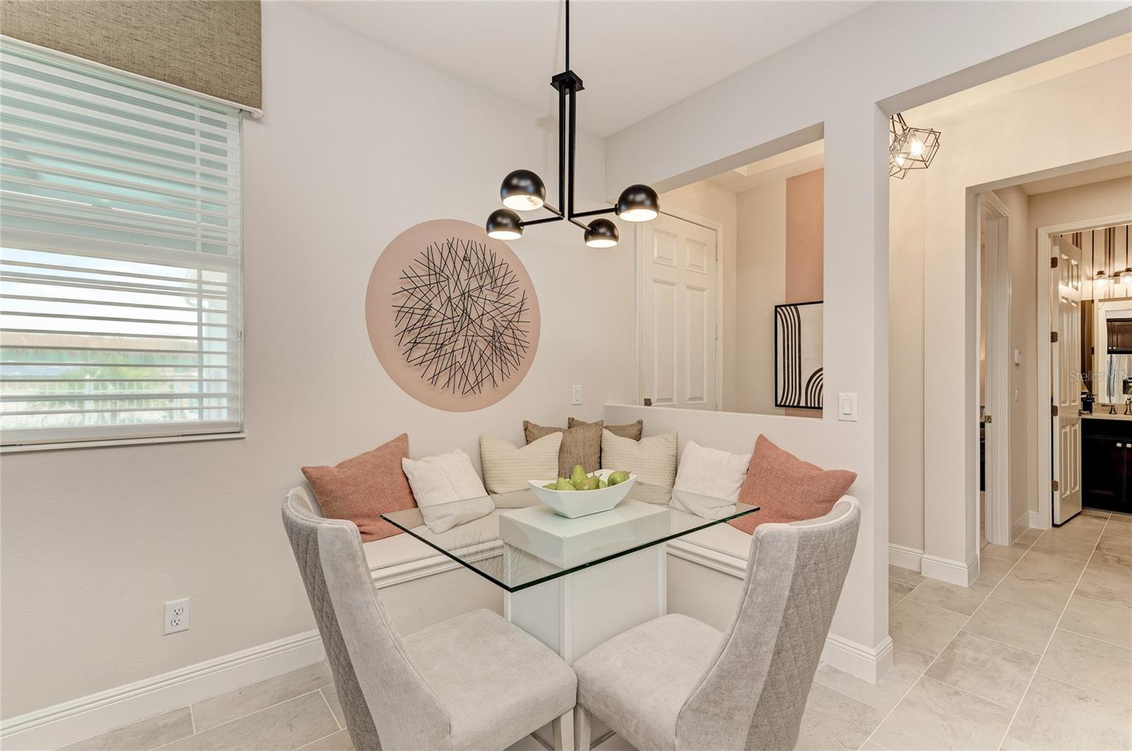 Listing photo id 3 for 264 Van Gogh Cove