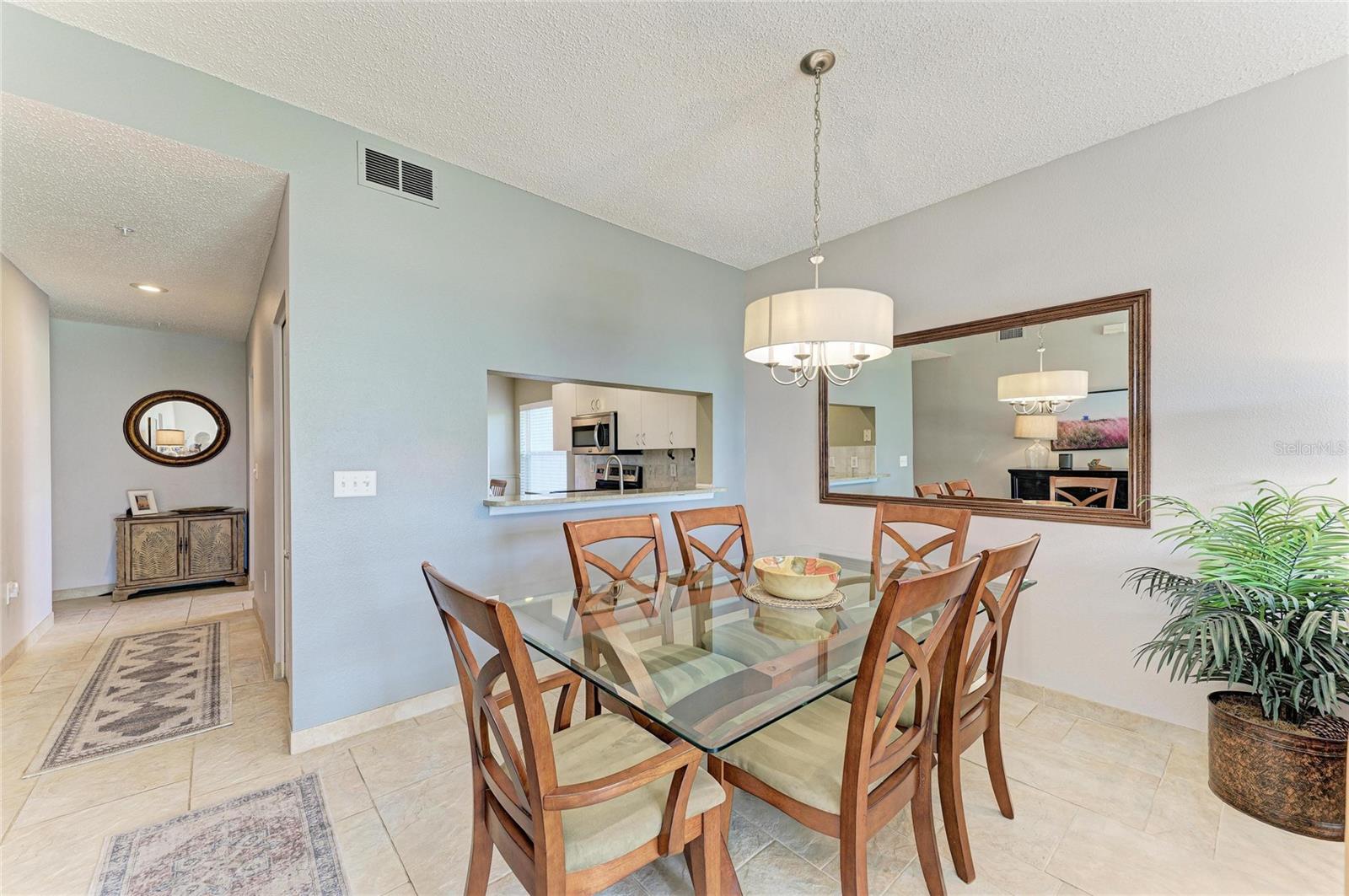 Image 11 of 50 For 9620 Club South Circle 5108