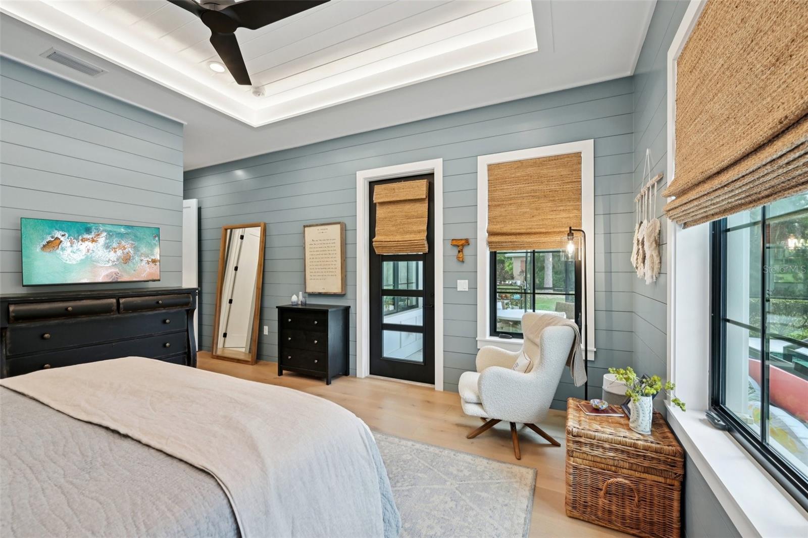 Image 21 of 56 For 2204 89th Street Nw