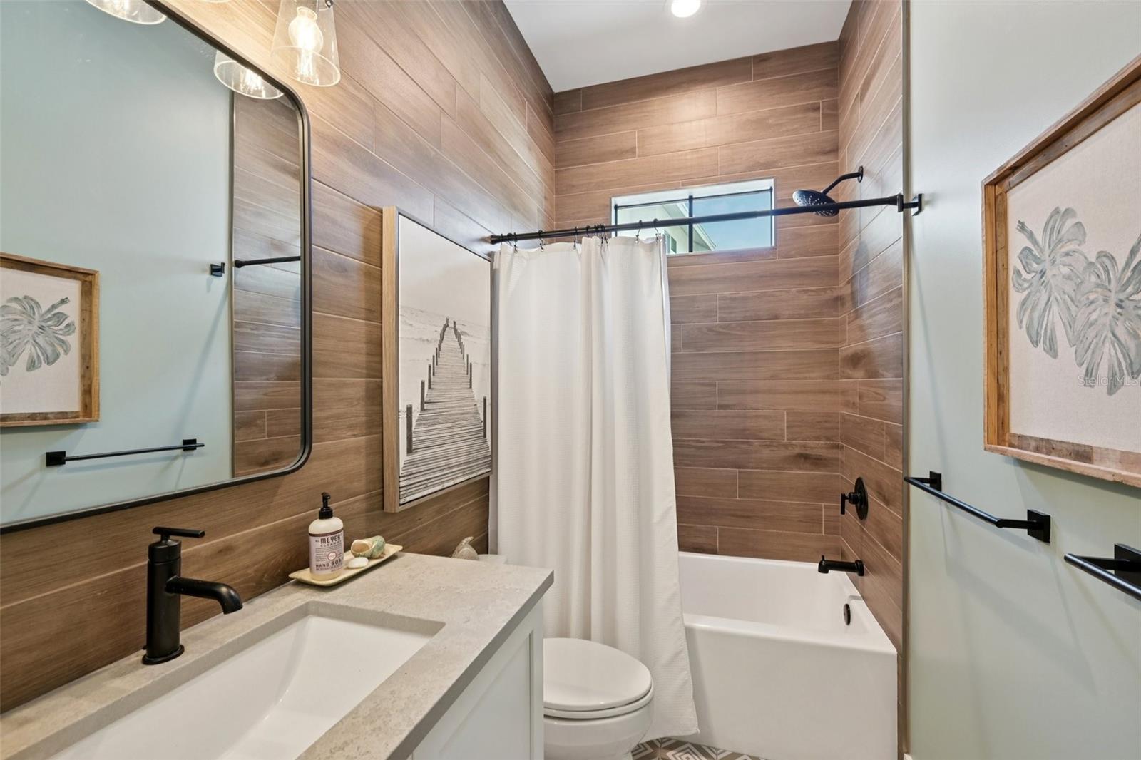 Image 41 of 56 For 2204 89th Street Nw